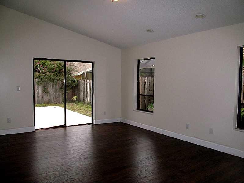 BOULEVARD WOODS EAST - Residential Lease