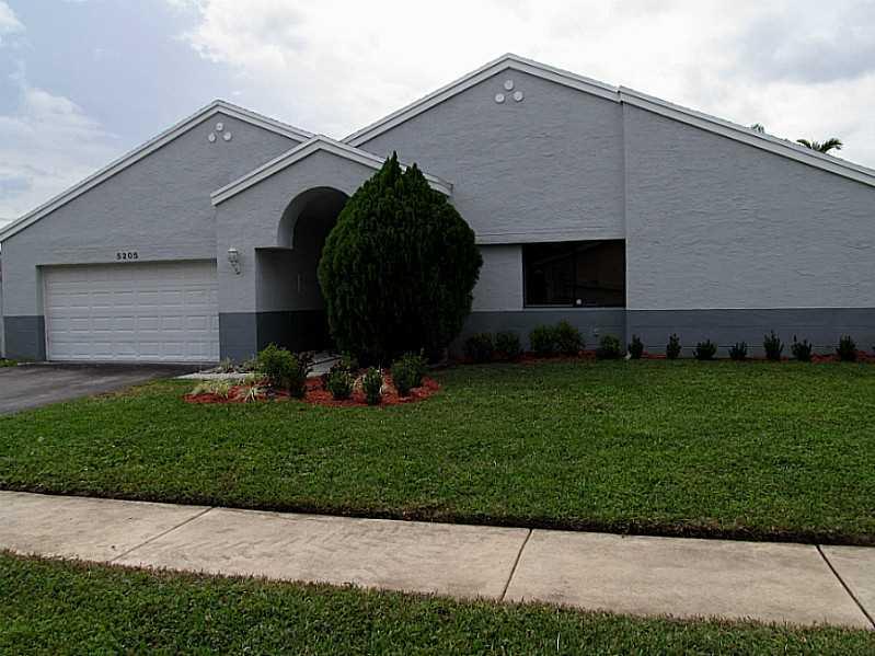 BOULEVARD WOODS EAST - Residential Lease