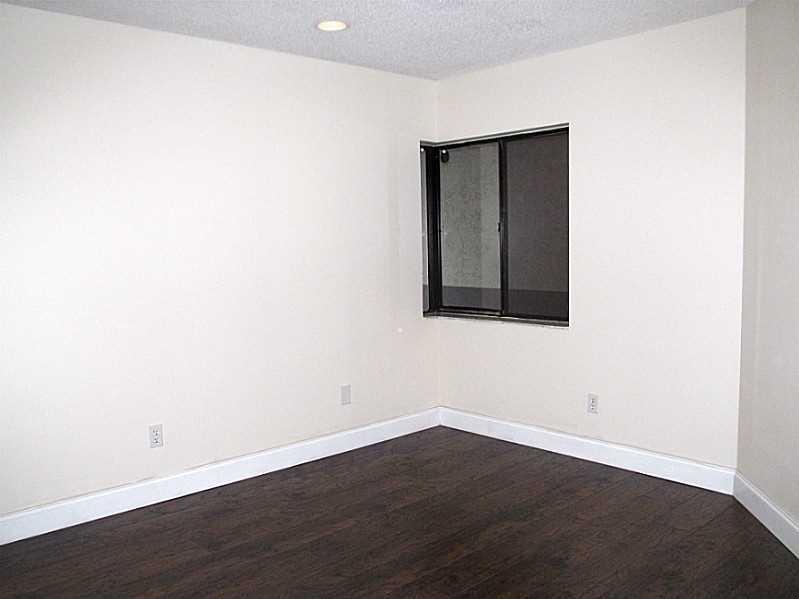 BOULEVARD WOODS EAST - Residential Lease