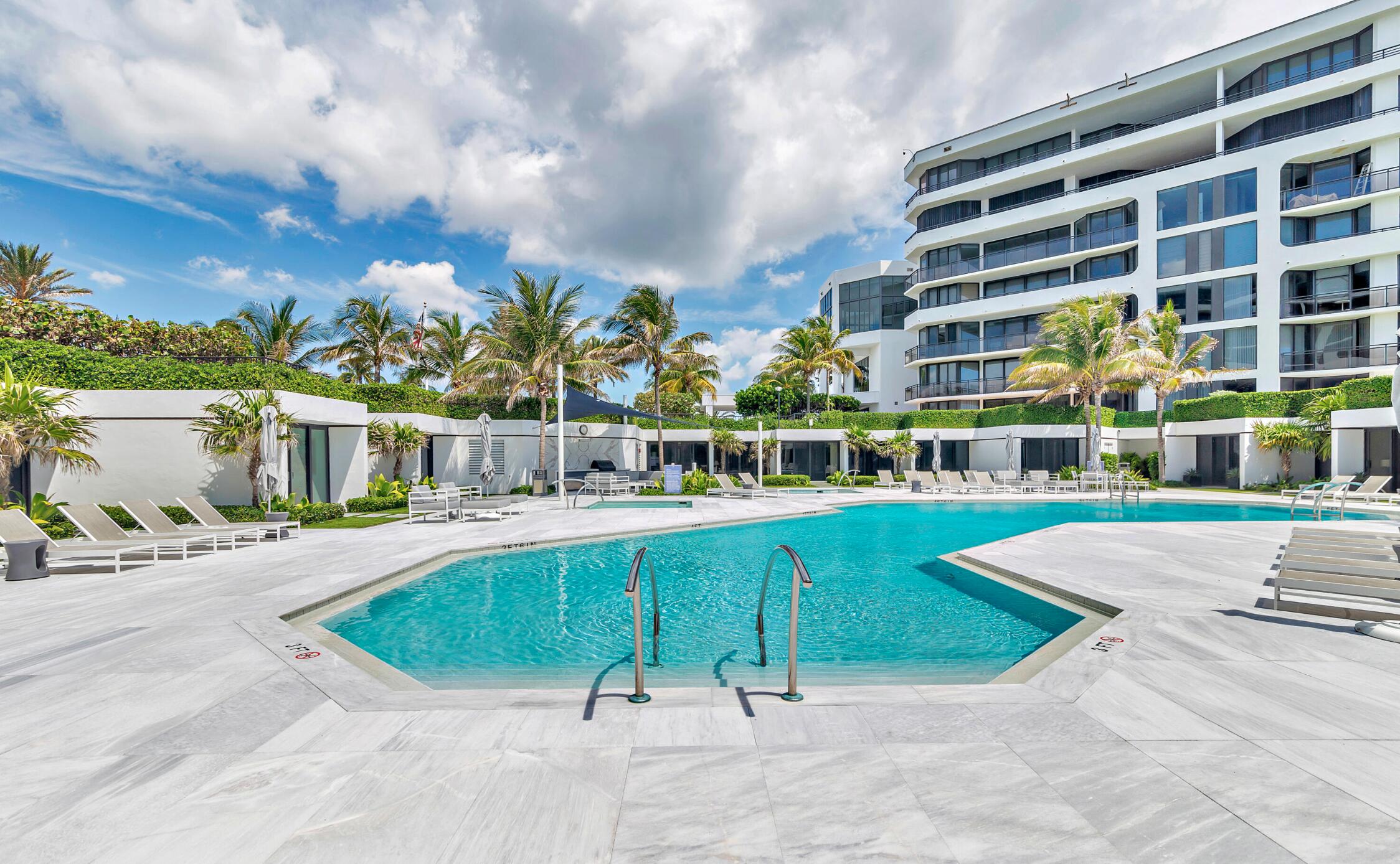 PALM BEACH HAMPTON CONDO - Residential