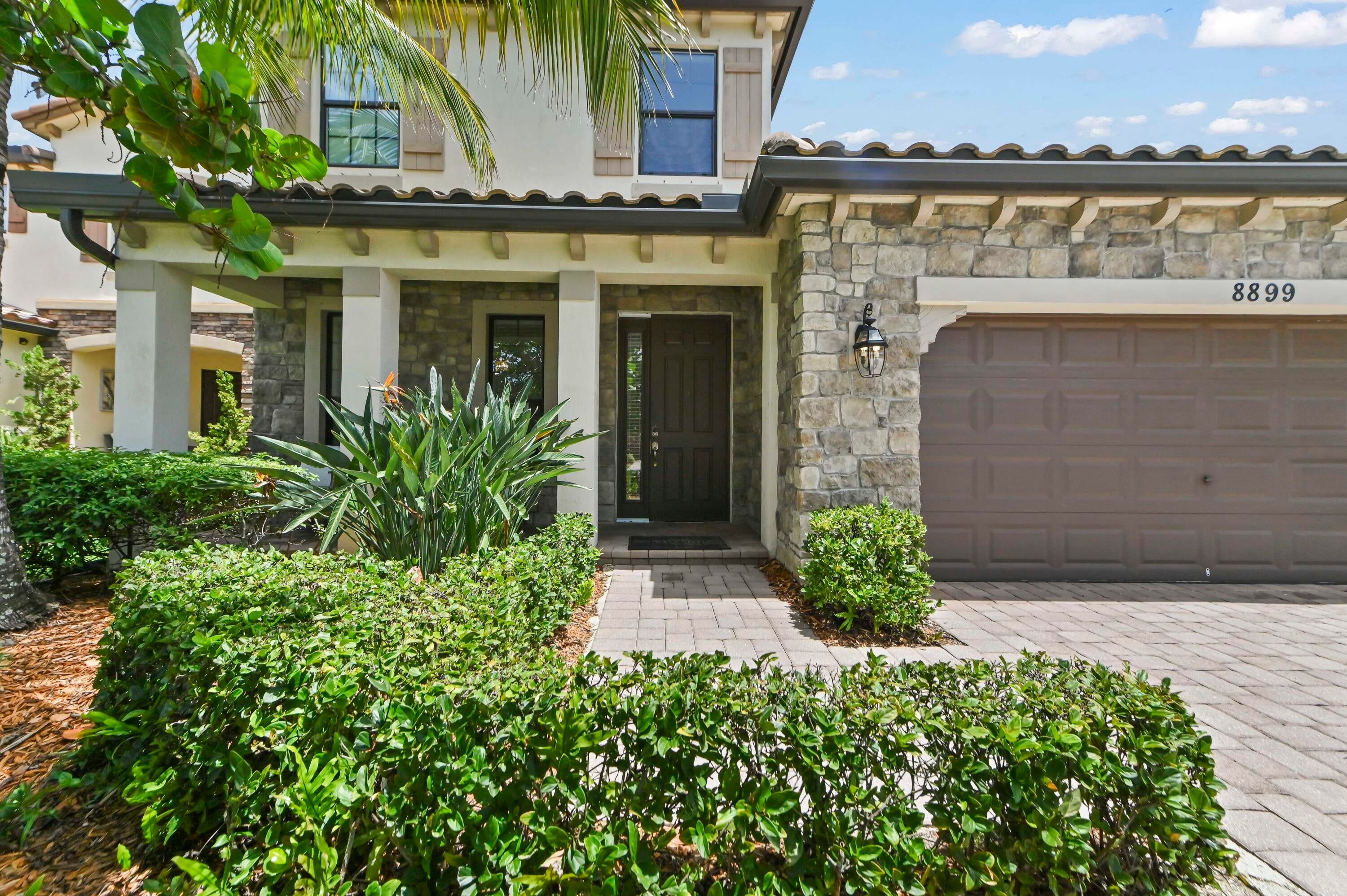Properties 8899 WILLOW COVE Lane