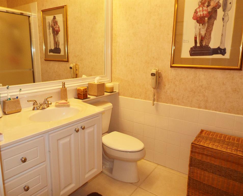 VILLAGEWALK OF WELLINGTON 2 - Residential