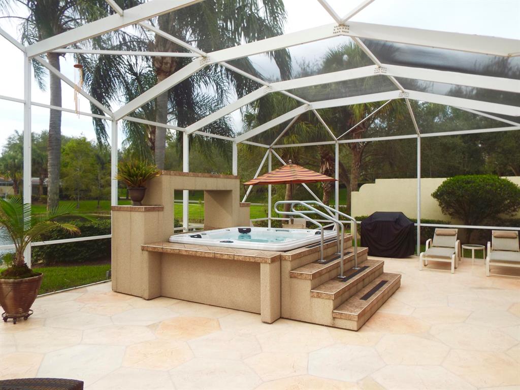 VILLAGEWALK OF WELLINGTON 2 - Residential