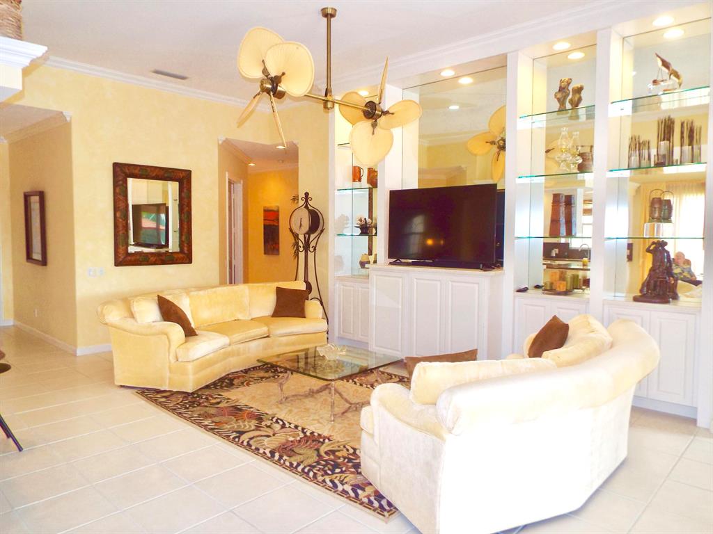 VILLAGEWALK OF WELLINGTON 2 - Residential