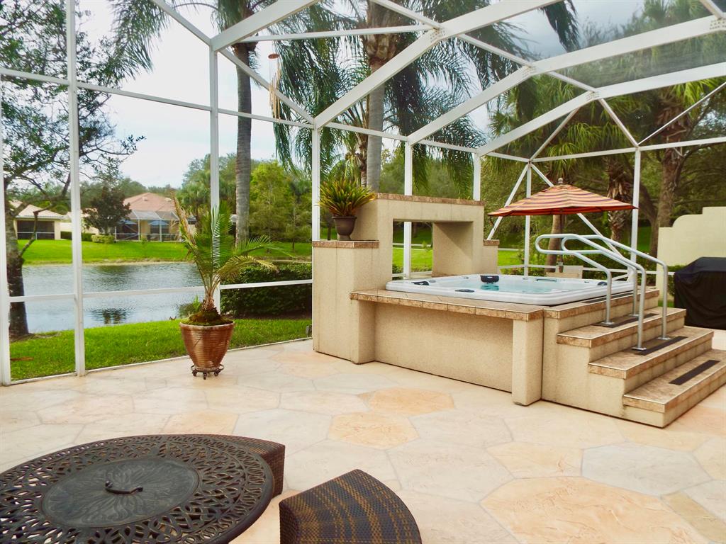 VILLAGEWALK OF WELLINGTON 2 - Residential