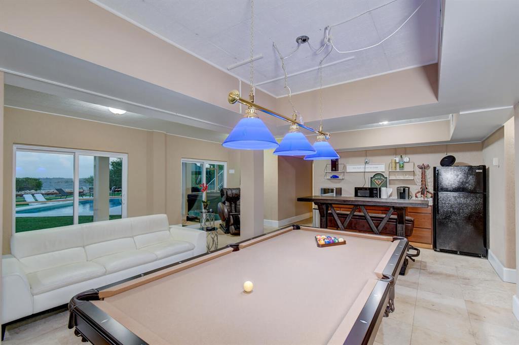 TWIN RIVERS - Residential