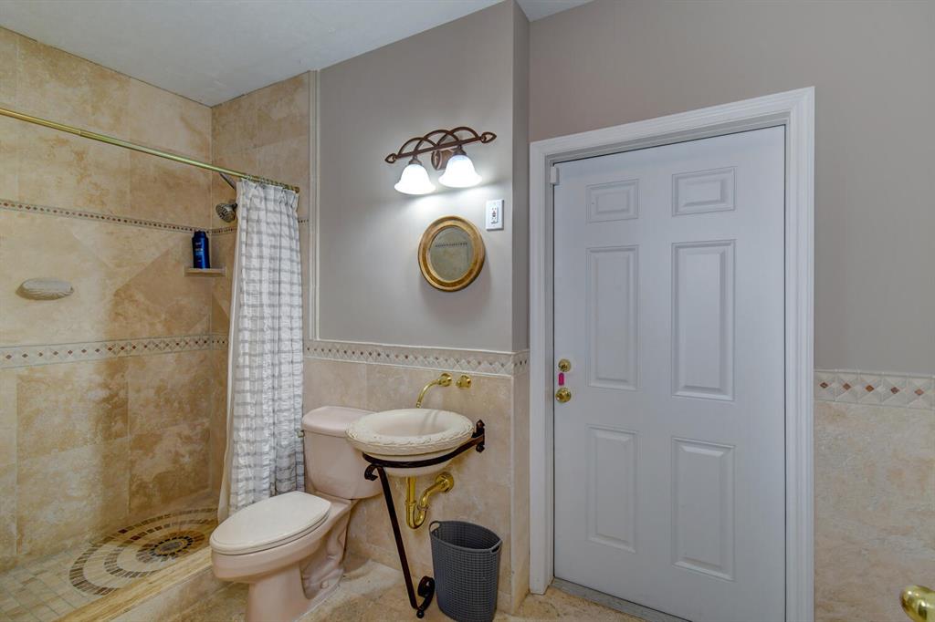 TWIN RIVERS - Residential