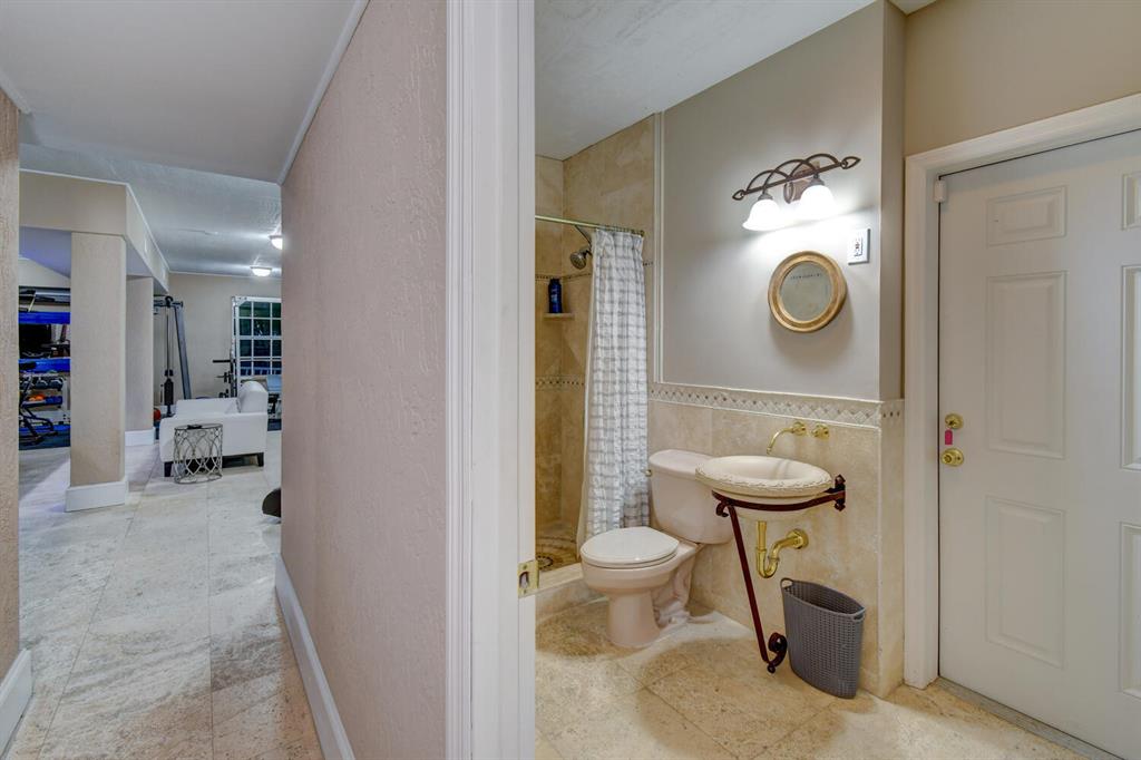 TWIN RIVERS - Residential