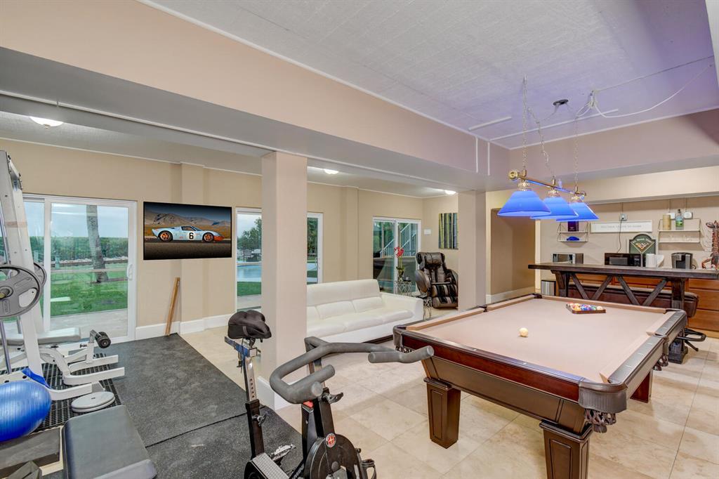 TWIN RIVERS - Residential