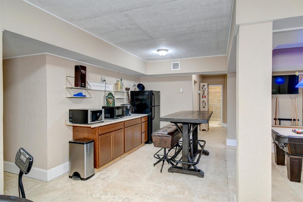 TWIN RIVERS - Residential