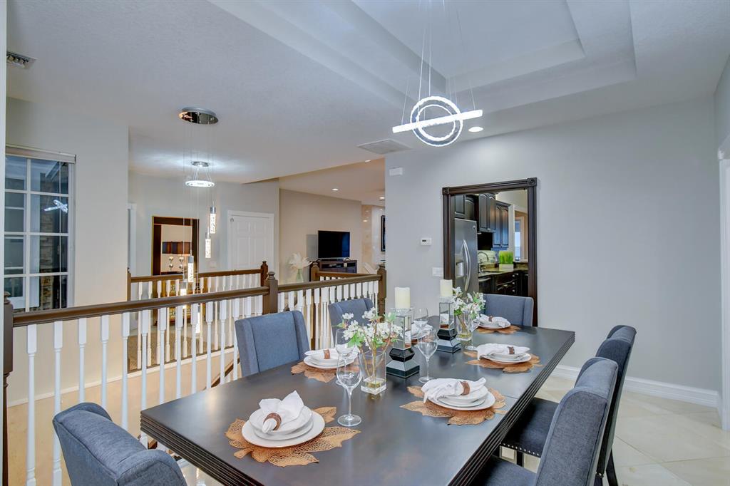 TWIN RIVERS - Residential