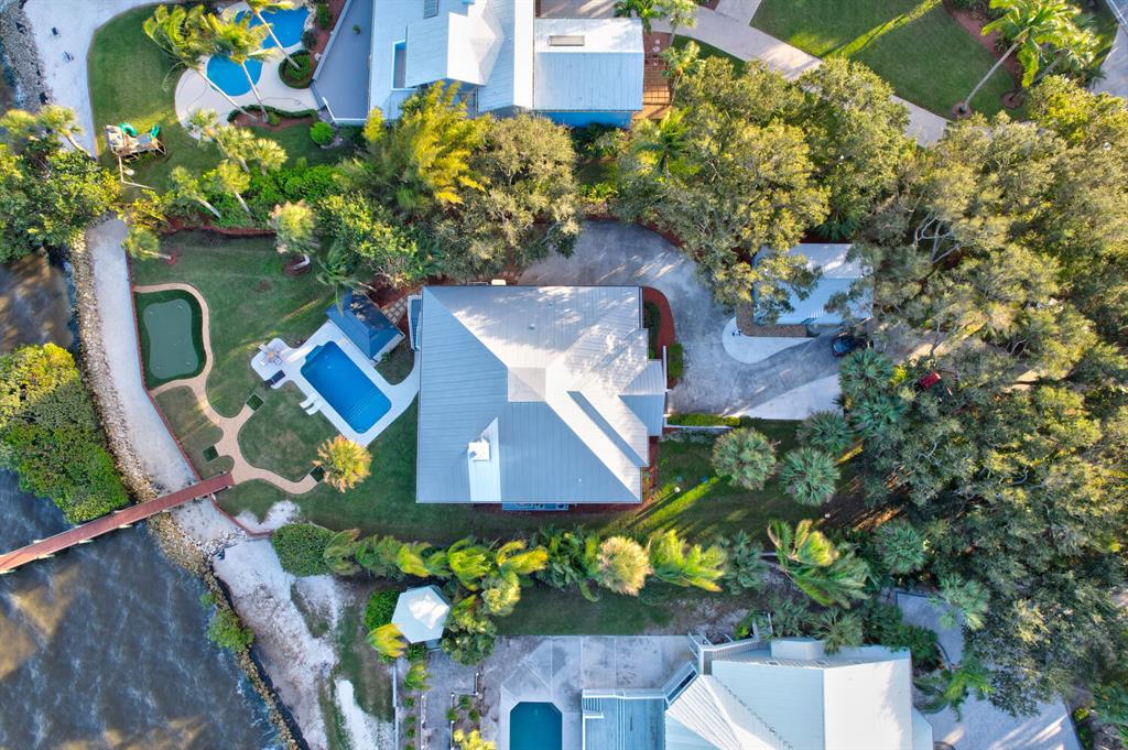 TWIN RIVERS - Residential