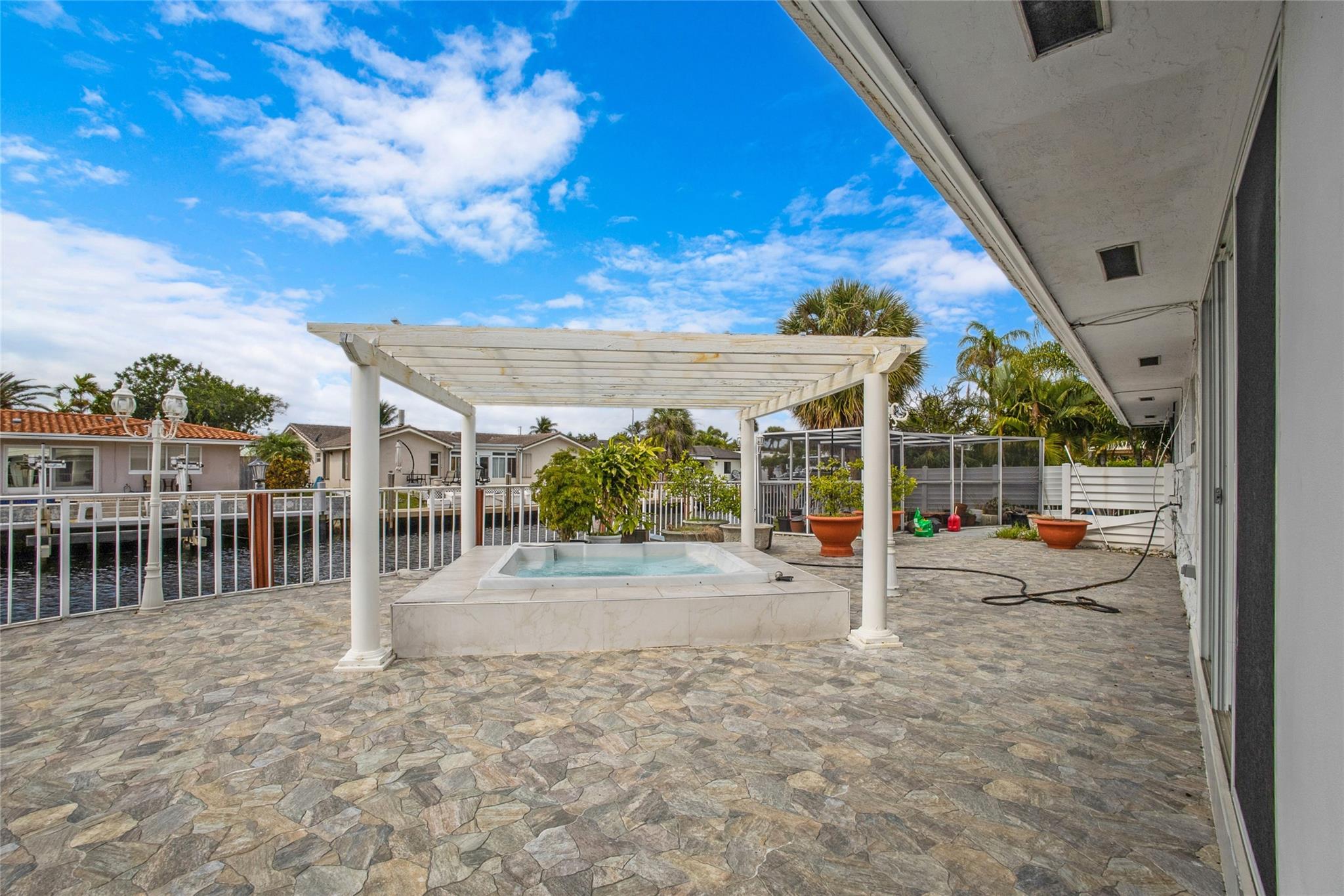 Country Club Isles 42-40 - Residential Lease