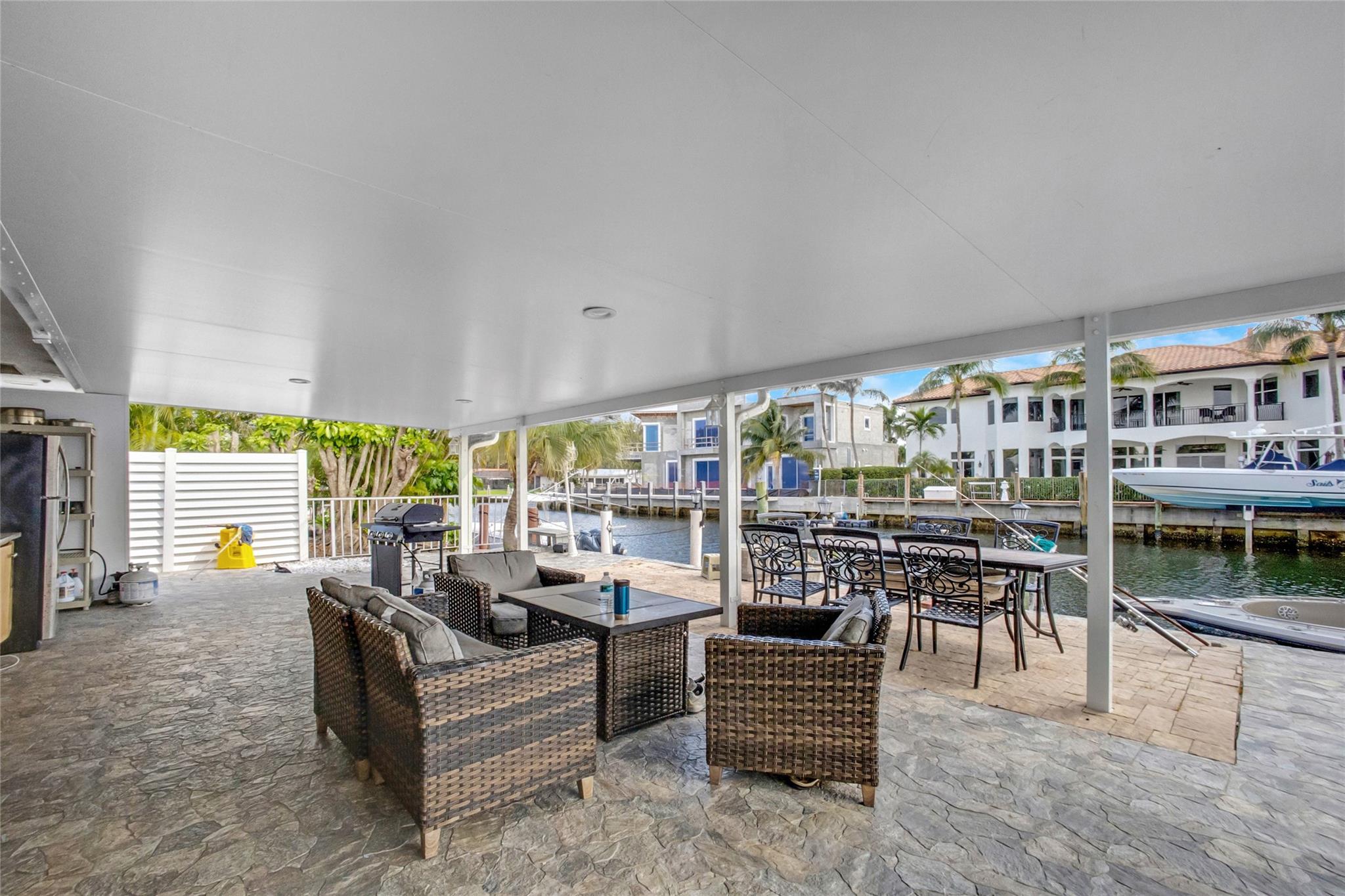 Country Club Isles 42-40 - Residential Lease