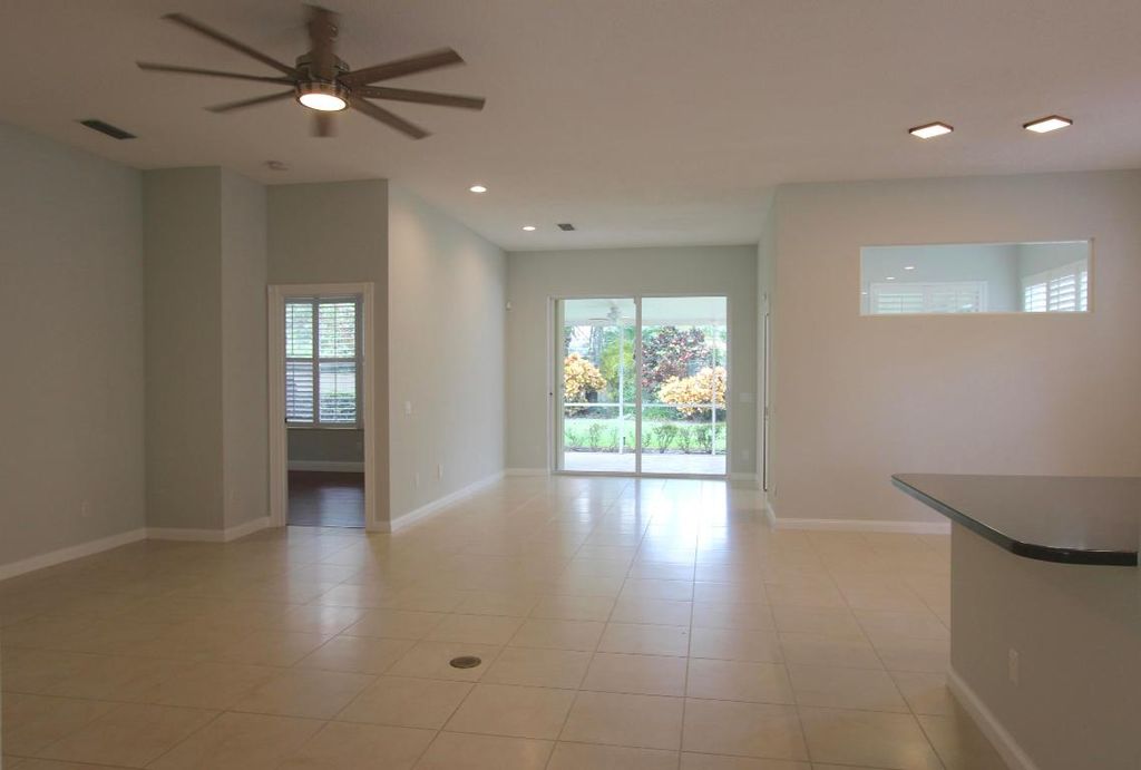 Photo of 117 Hampton Circle, Jupiter, FL 33458 (MLS # R10958940)