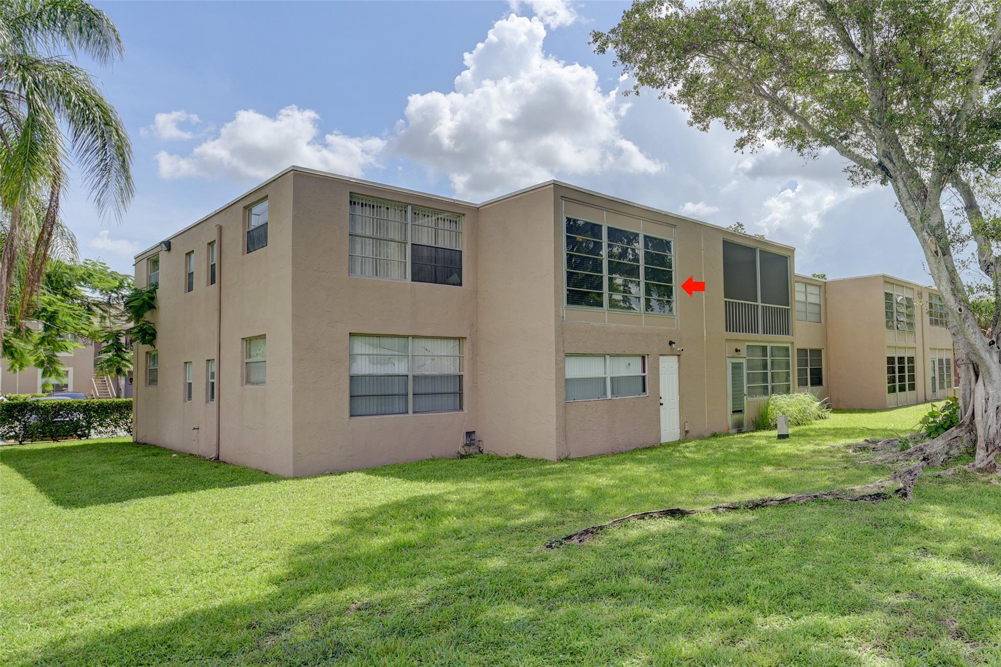 PALM SPRINGS I - Residential