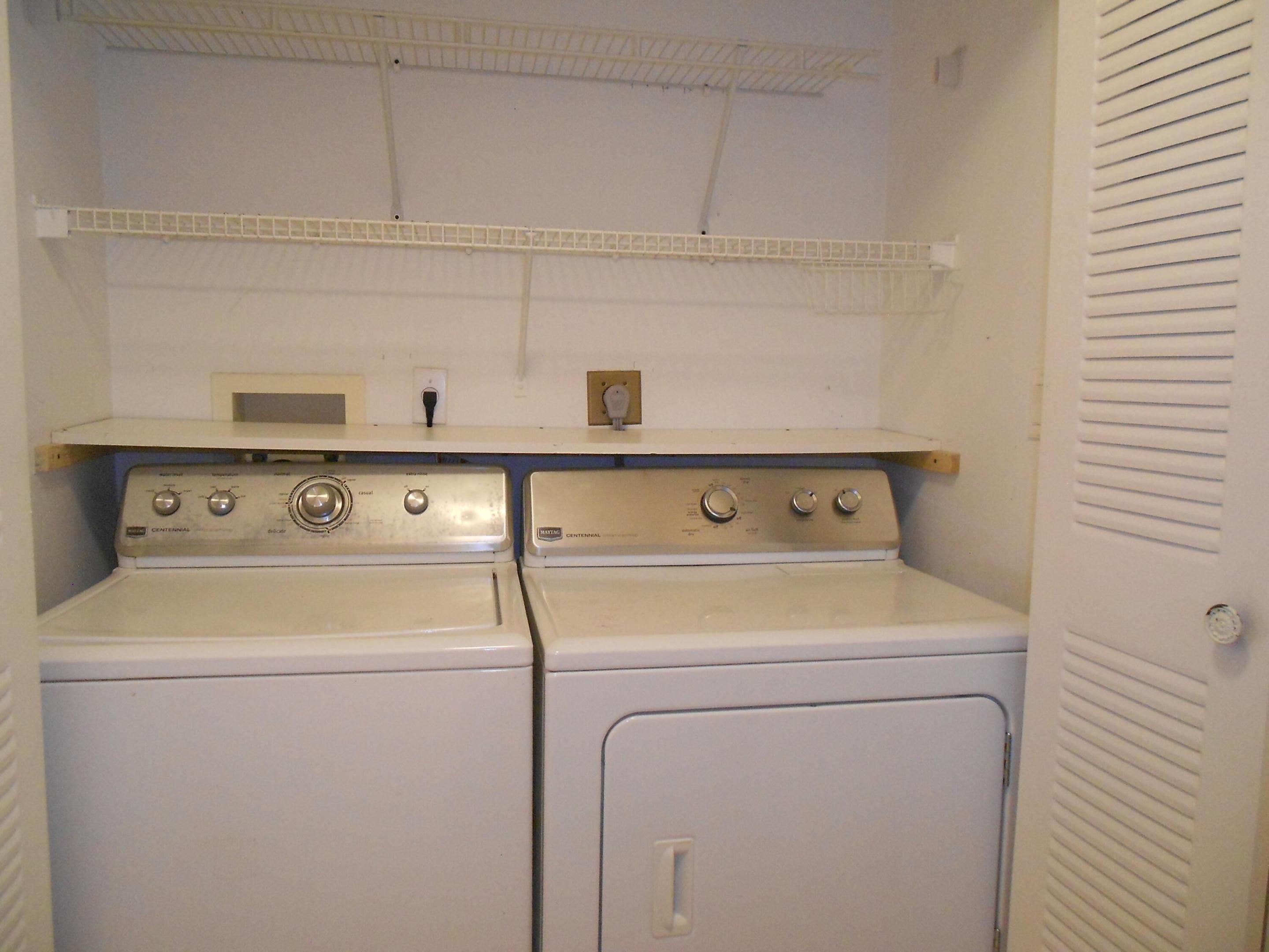 HYPOLUXOS MARINERS CAY CONDO - Residential Lease