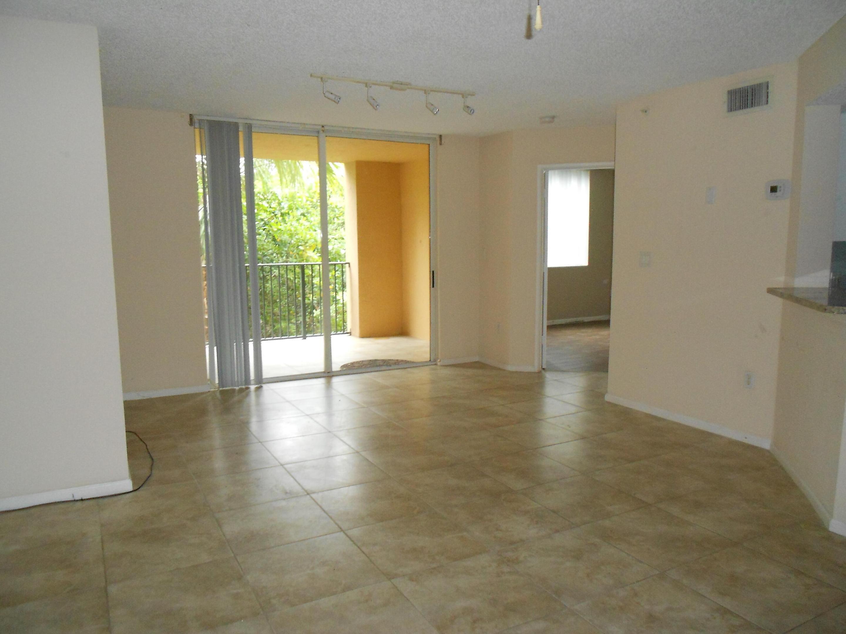 HYPOLUXOS MARINERS CAY CONDO - Residential Lease