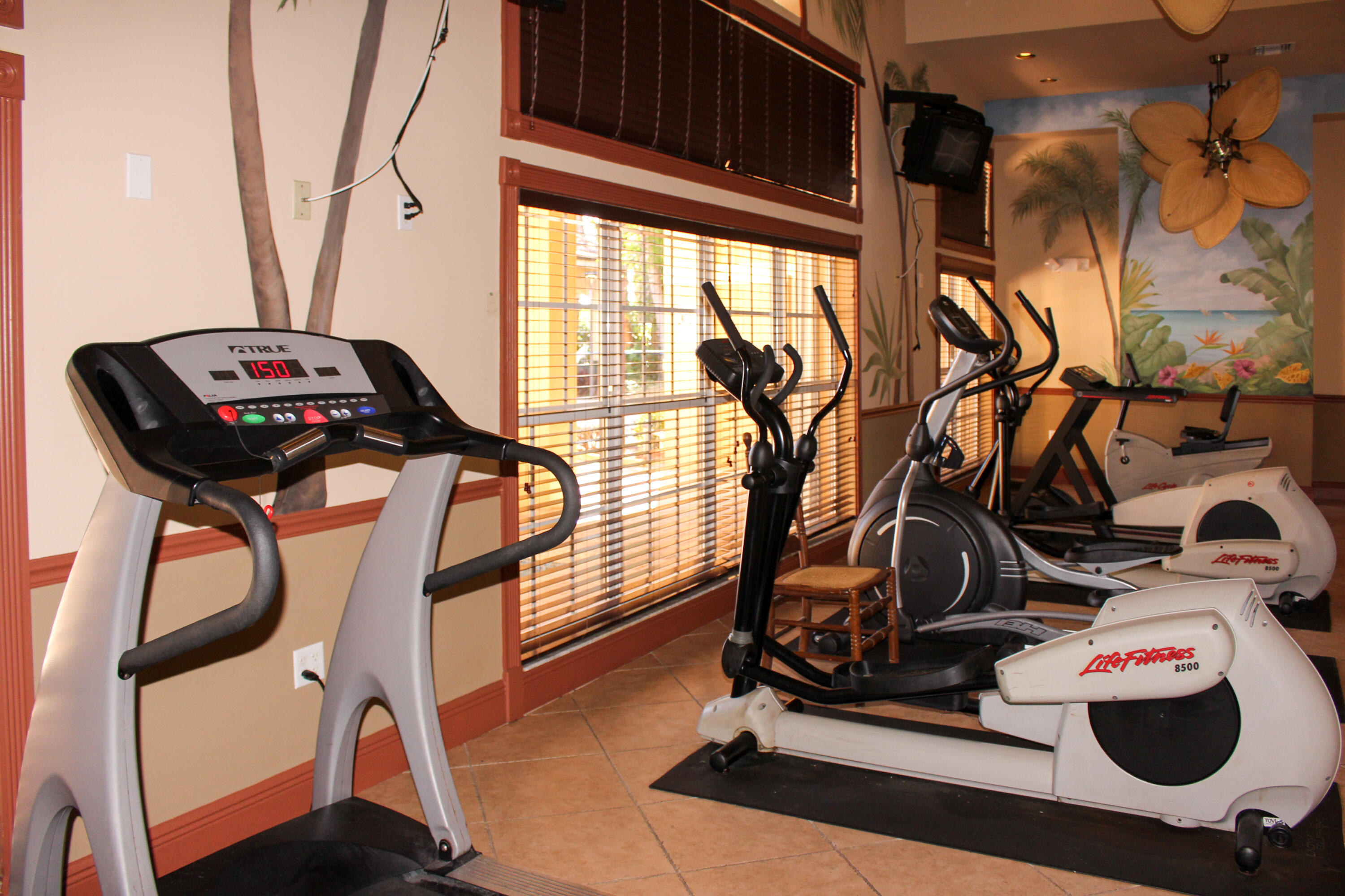 HYPOLUXOS MARINERS CAY CONDO - Residential Lease