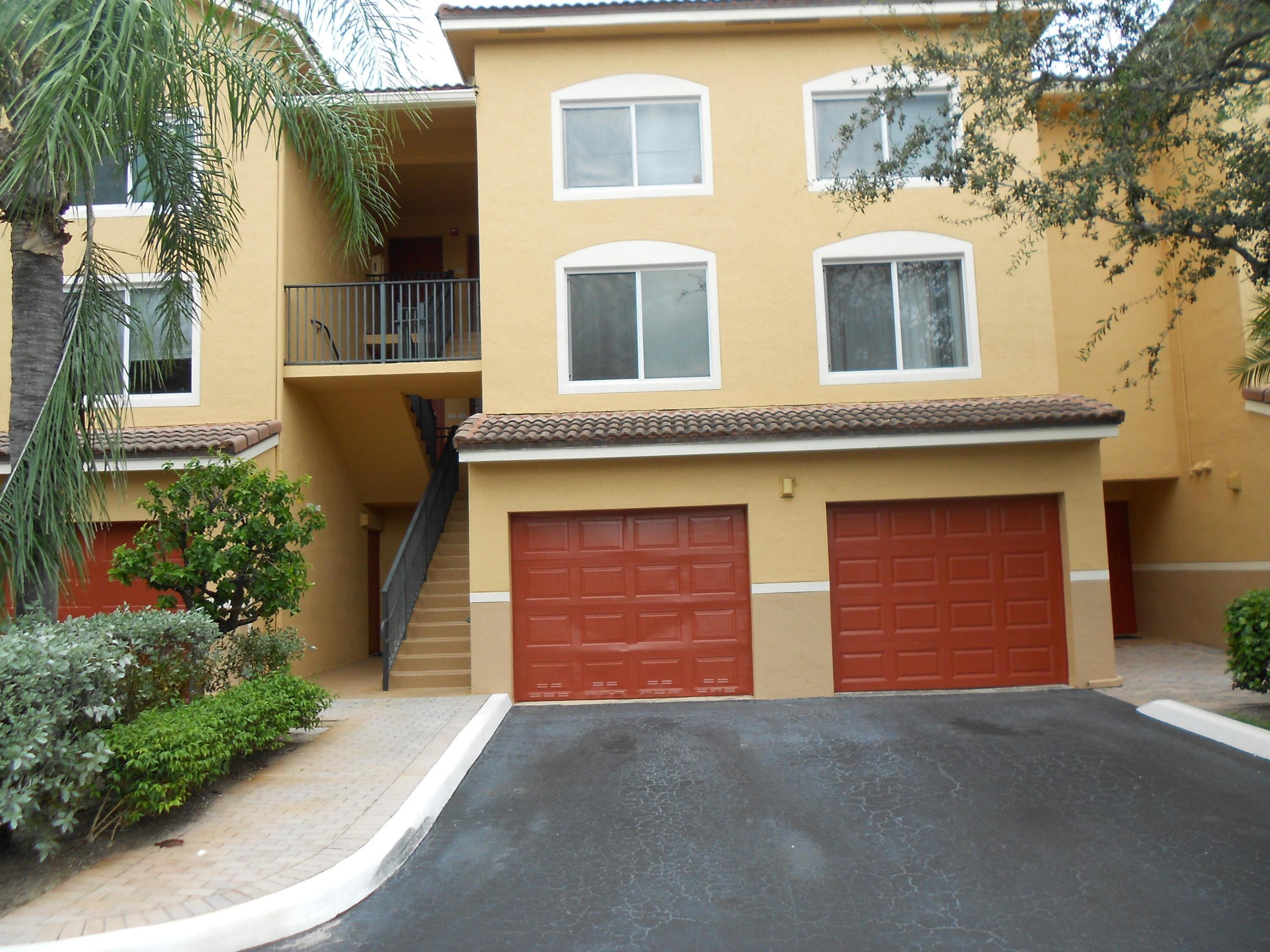 HYPOLUXOS MARINERS CAY CONDO - Residential Lease