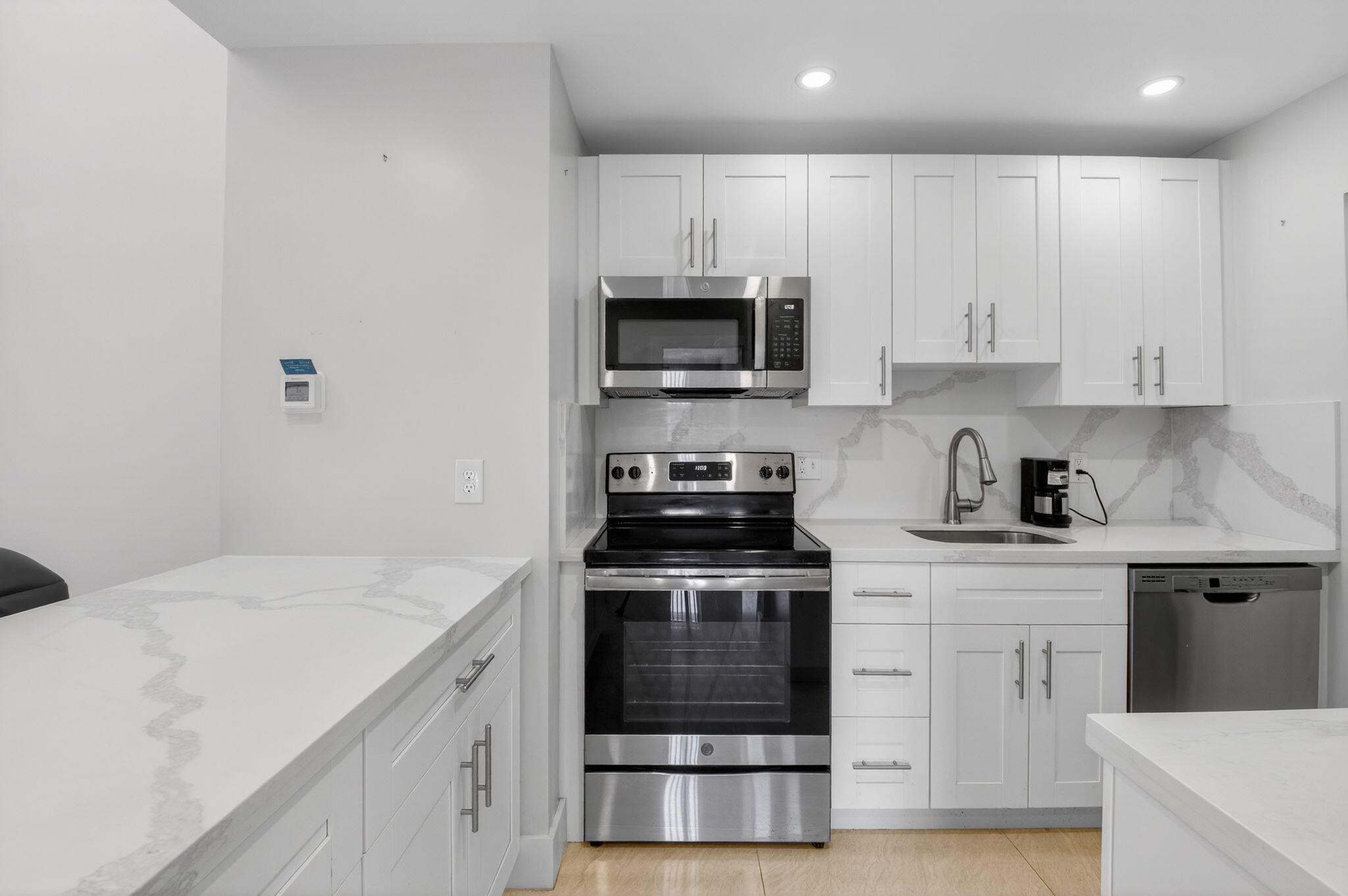 WITNEY E CONDO - Residential