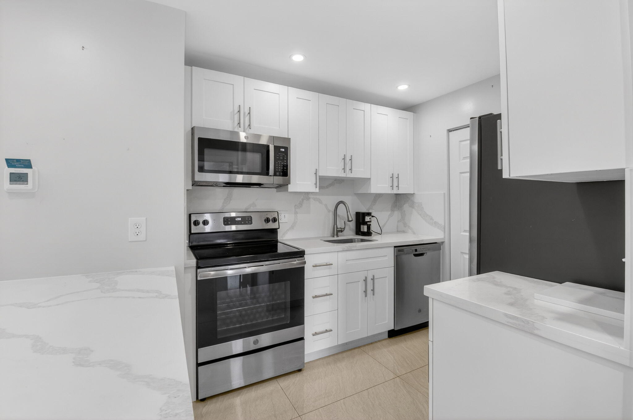 WITNEY E CONDO - Residential