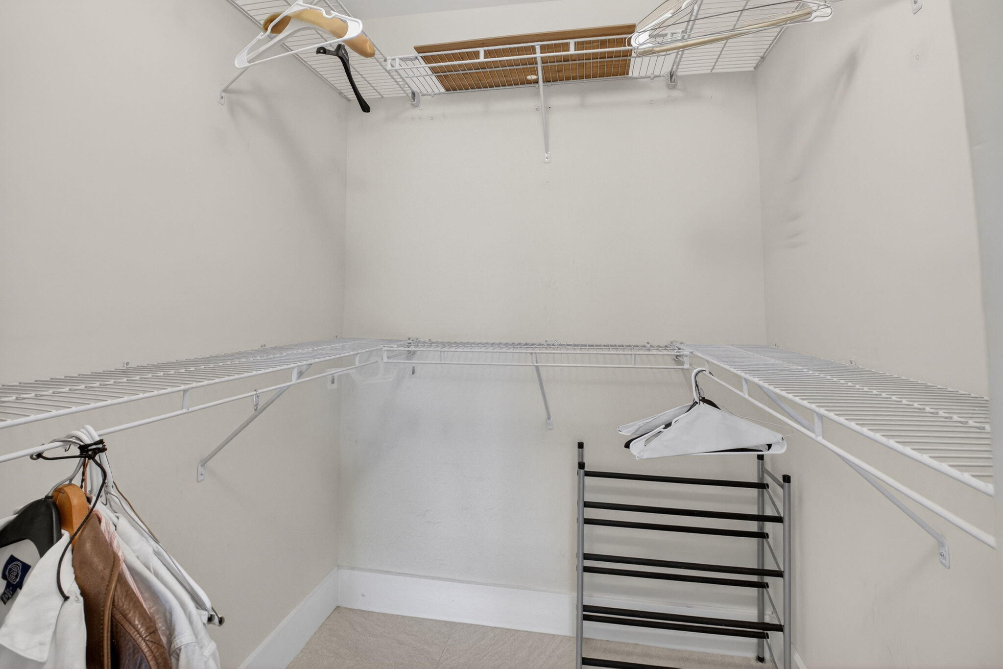 WITNEY E CONDO - Residential