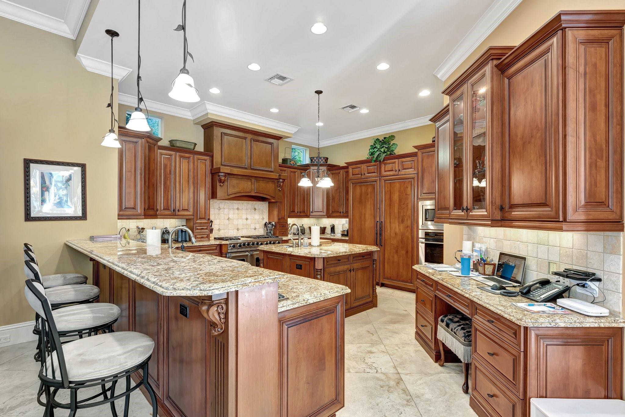 Estates of Pinetree - Residential