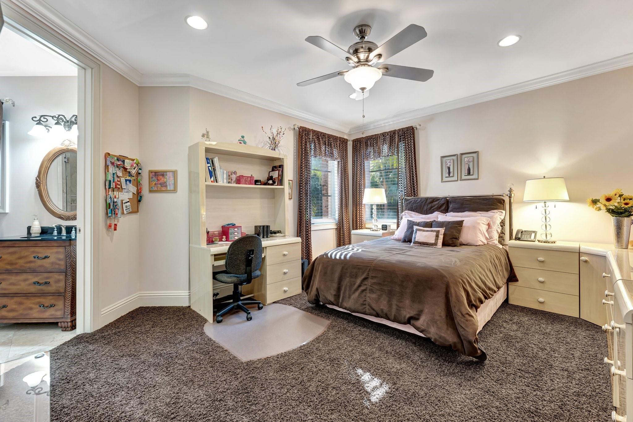 Estates of Pinetree - Residential