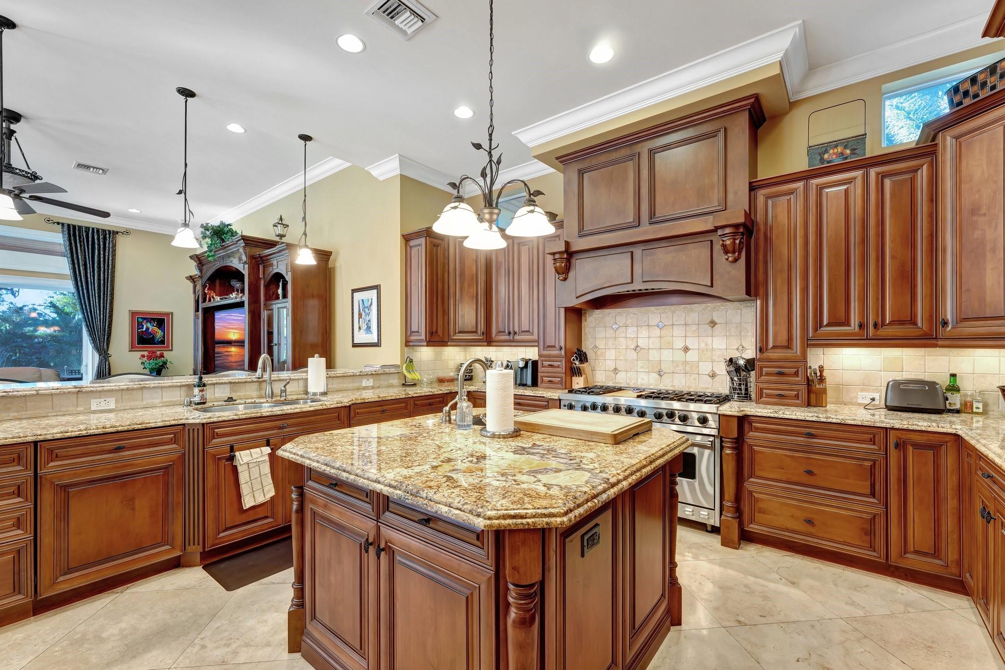 Estates of Pinetree - Residential