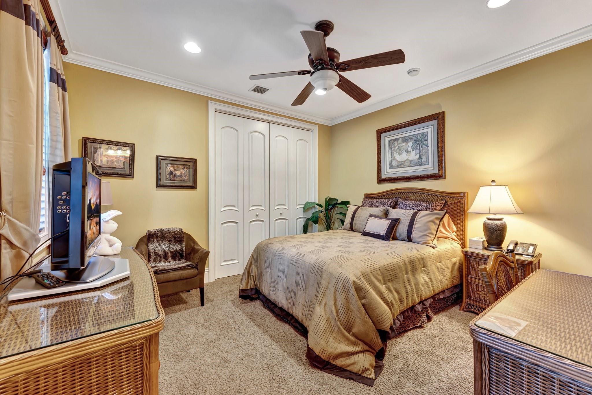 Estates of Pinetree - Residential