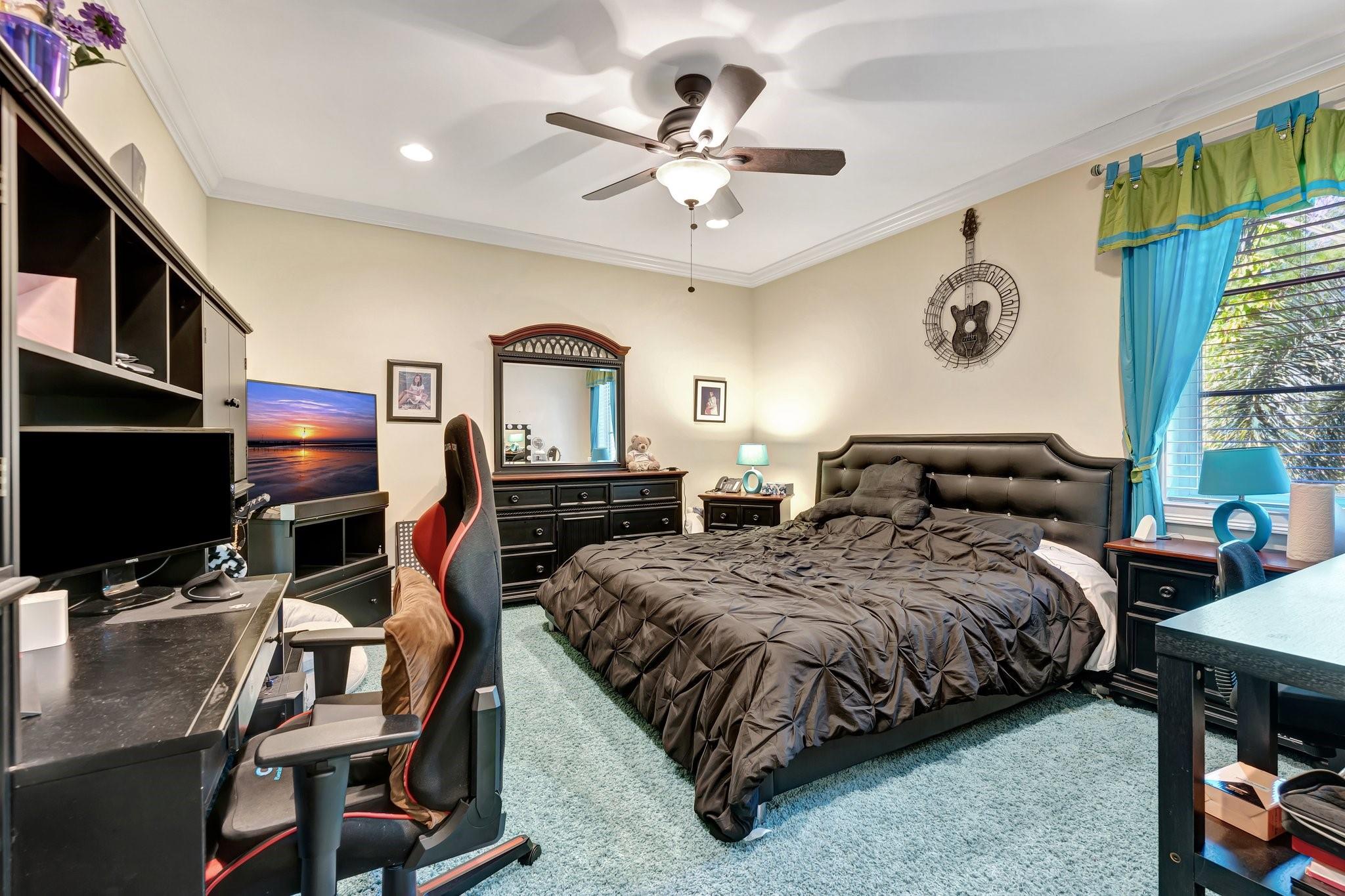 Estates of Pinetree - Residential