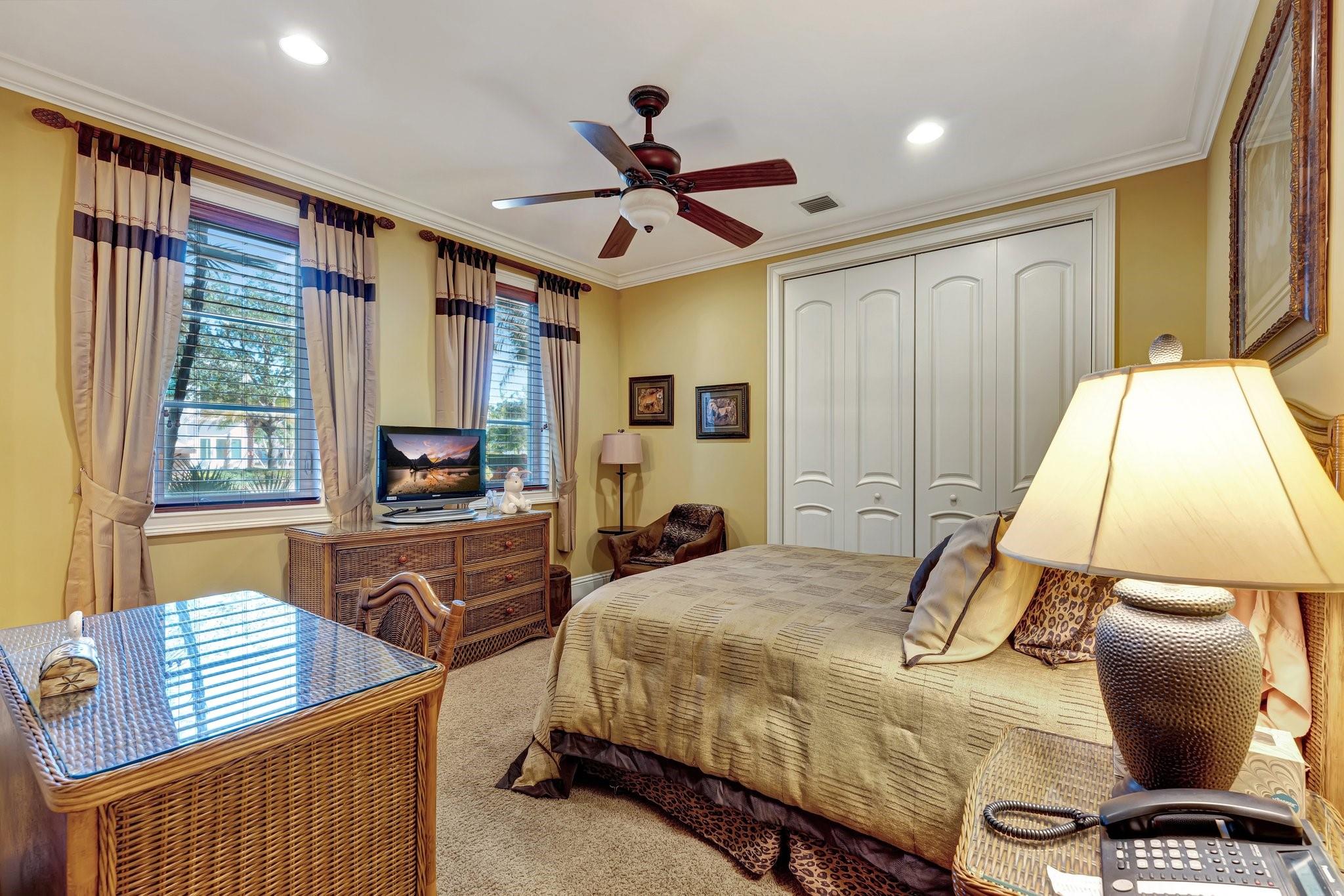 Estates of Pinetree - Residential