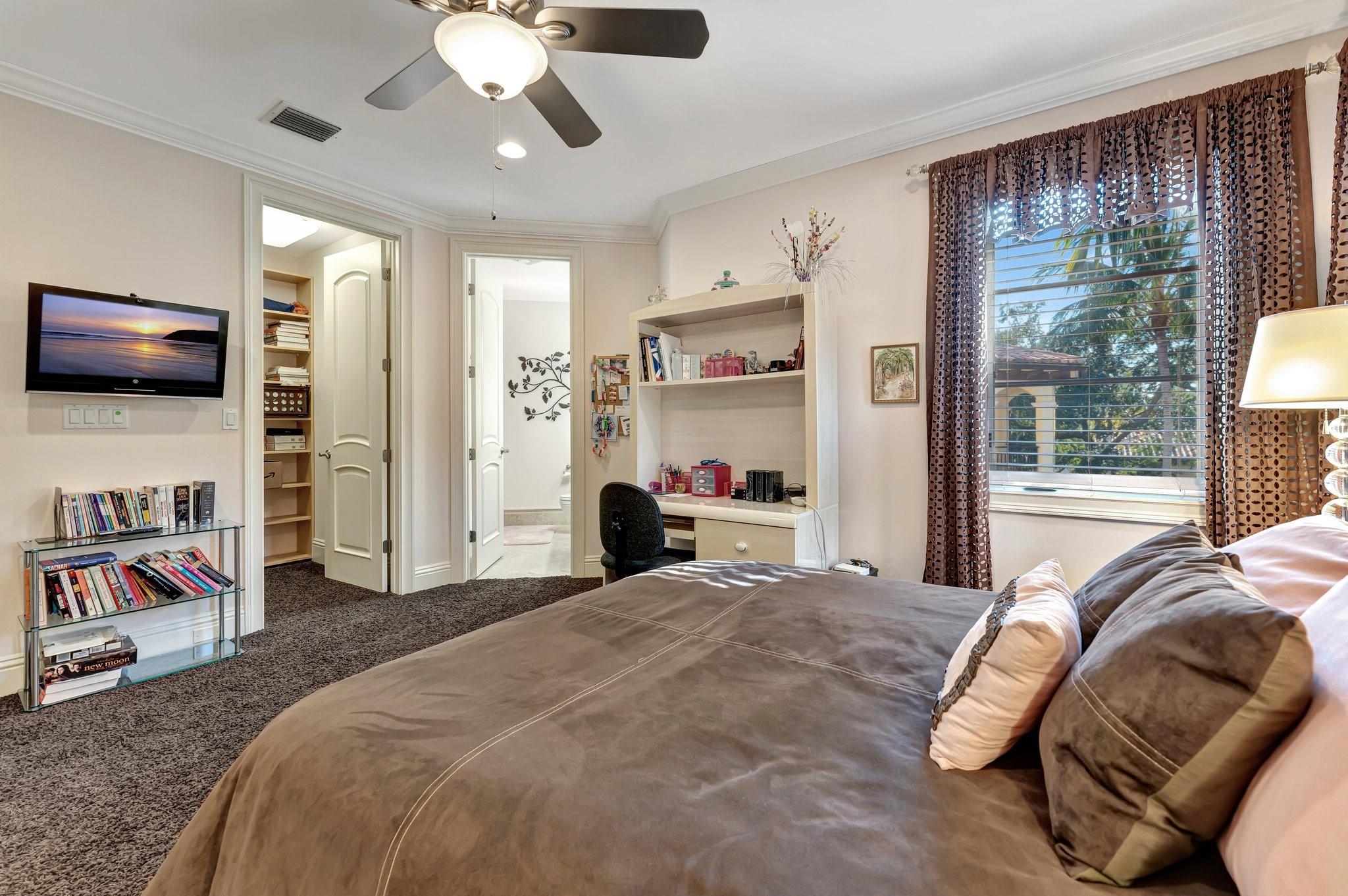 Estates of Pinetree - Residential