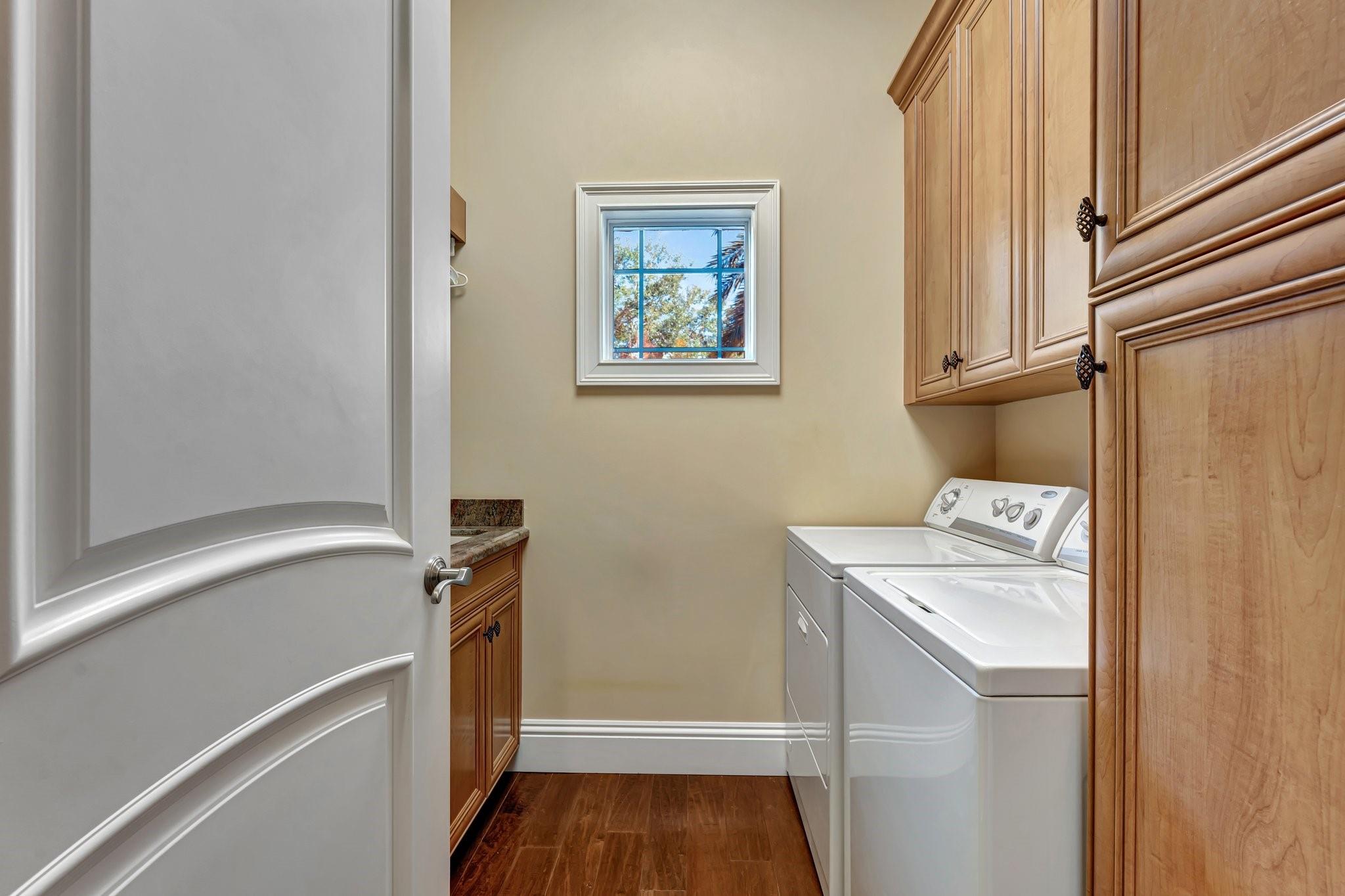 Estates of Pinetree - Residential