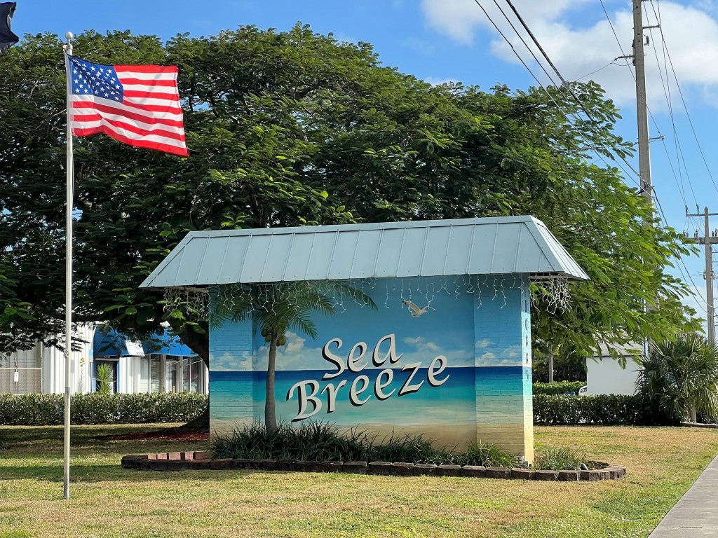 Sea Breeze Mobile Manor U - Residential