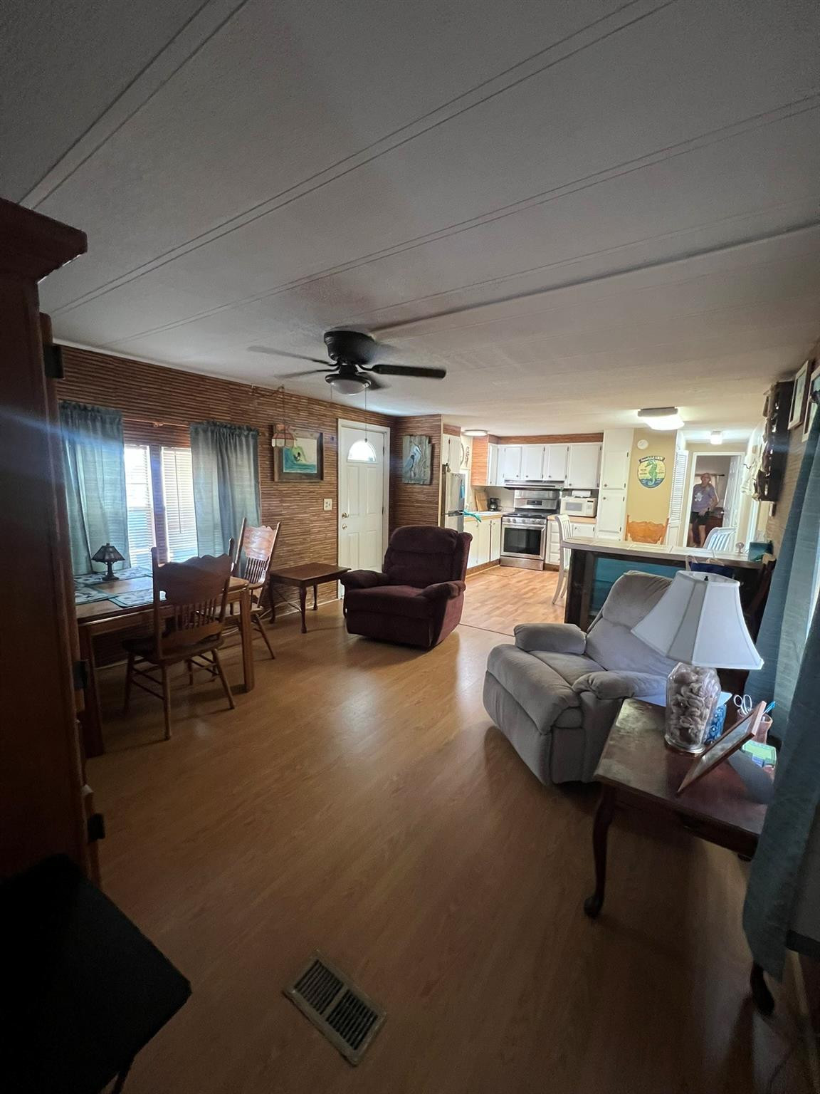 Sea Breeze Mobile Manor U - Residential