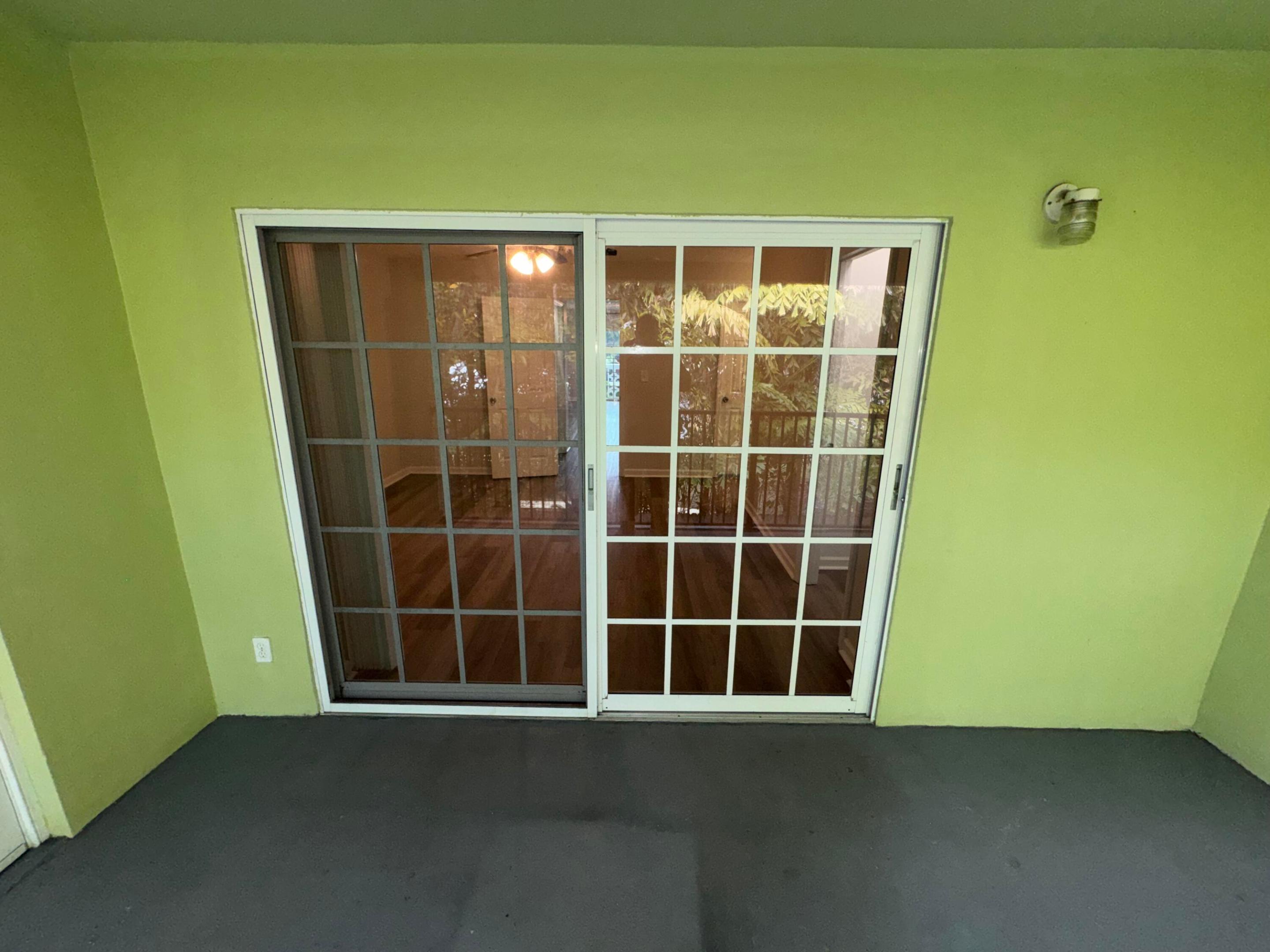 LAKE WORTH TOWN OF - Residential Lease