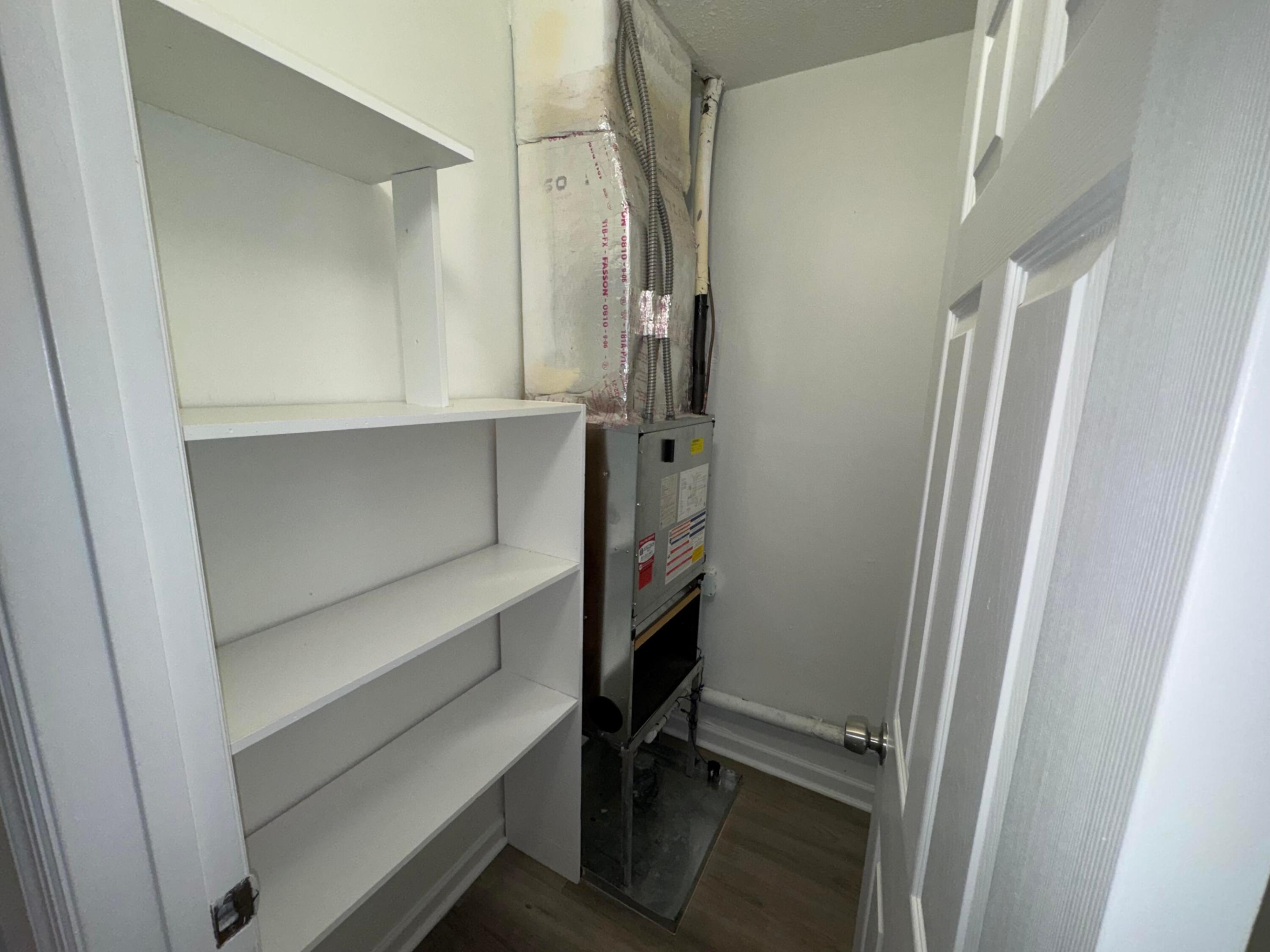 LAKE WORTH TOWN OF - Residential Lease