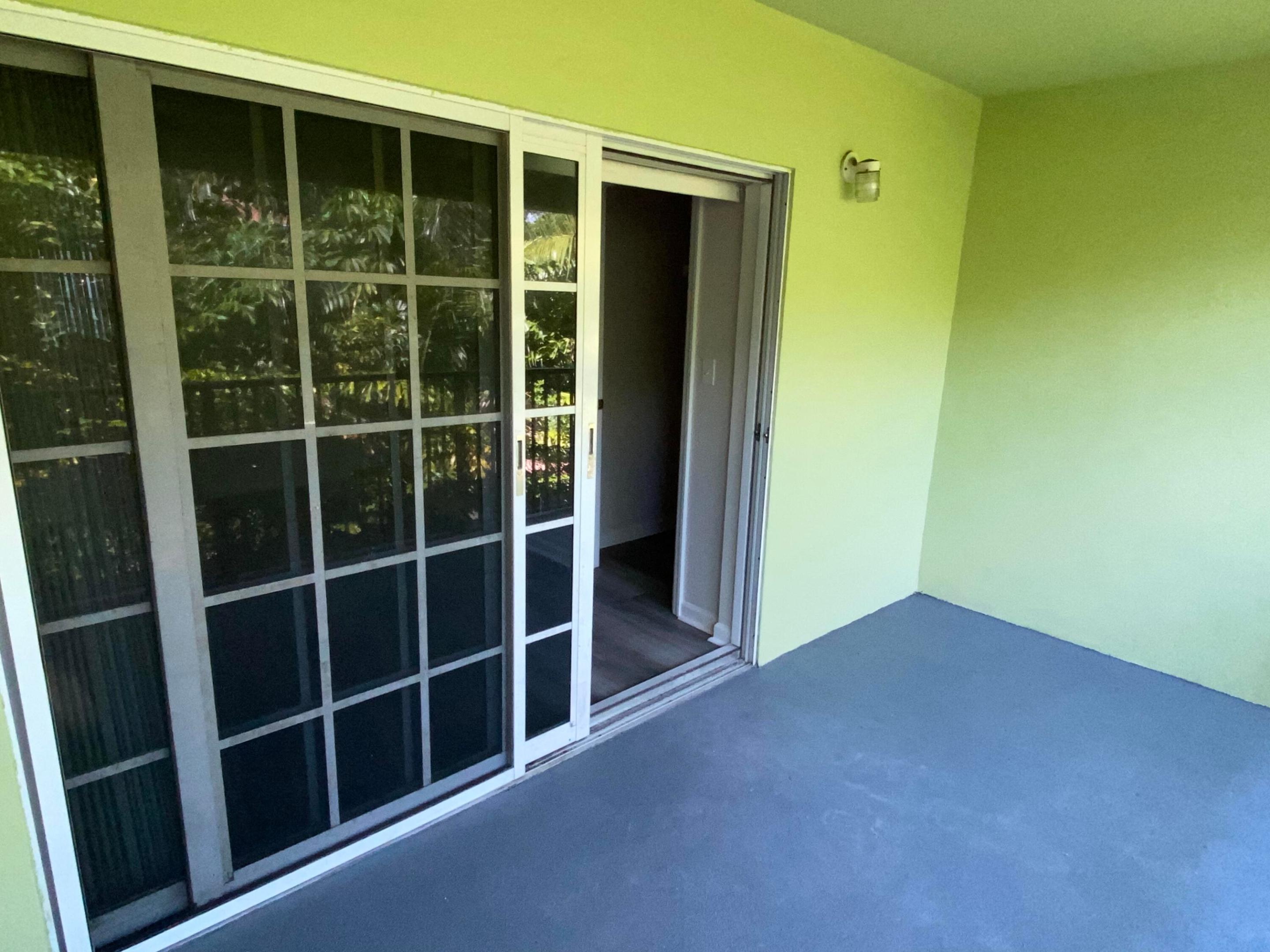 LAKE WORTH TOWN OF - Residential Lease