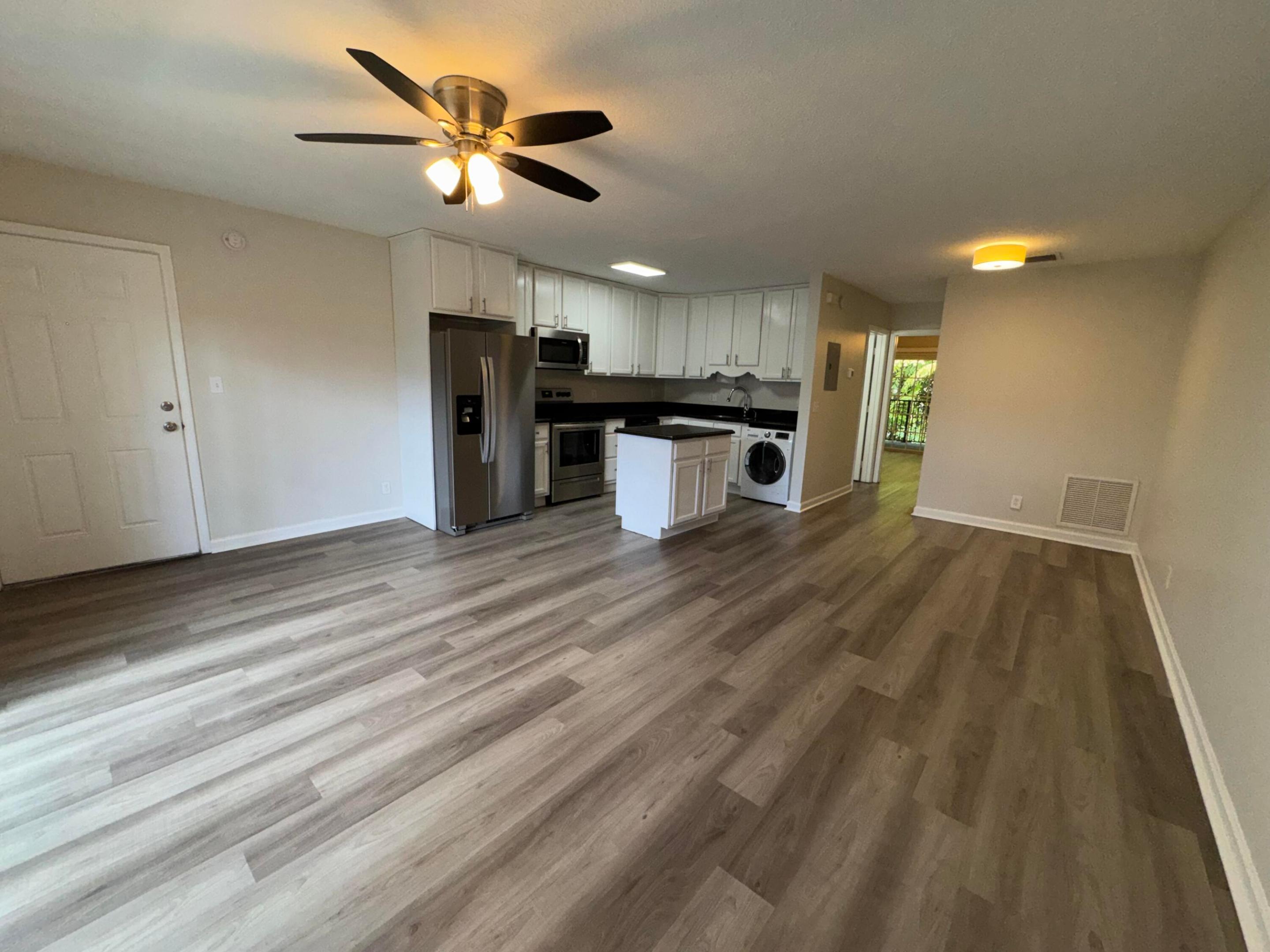 LAKE WORTH TOWN OF - Residential Lease