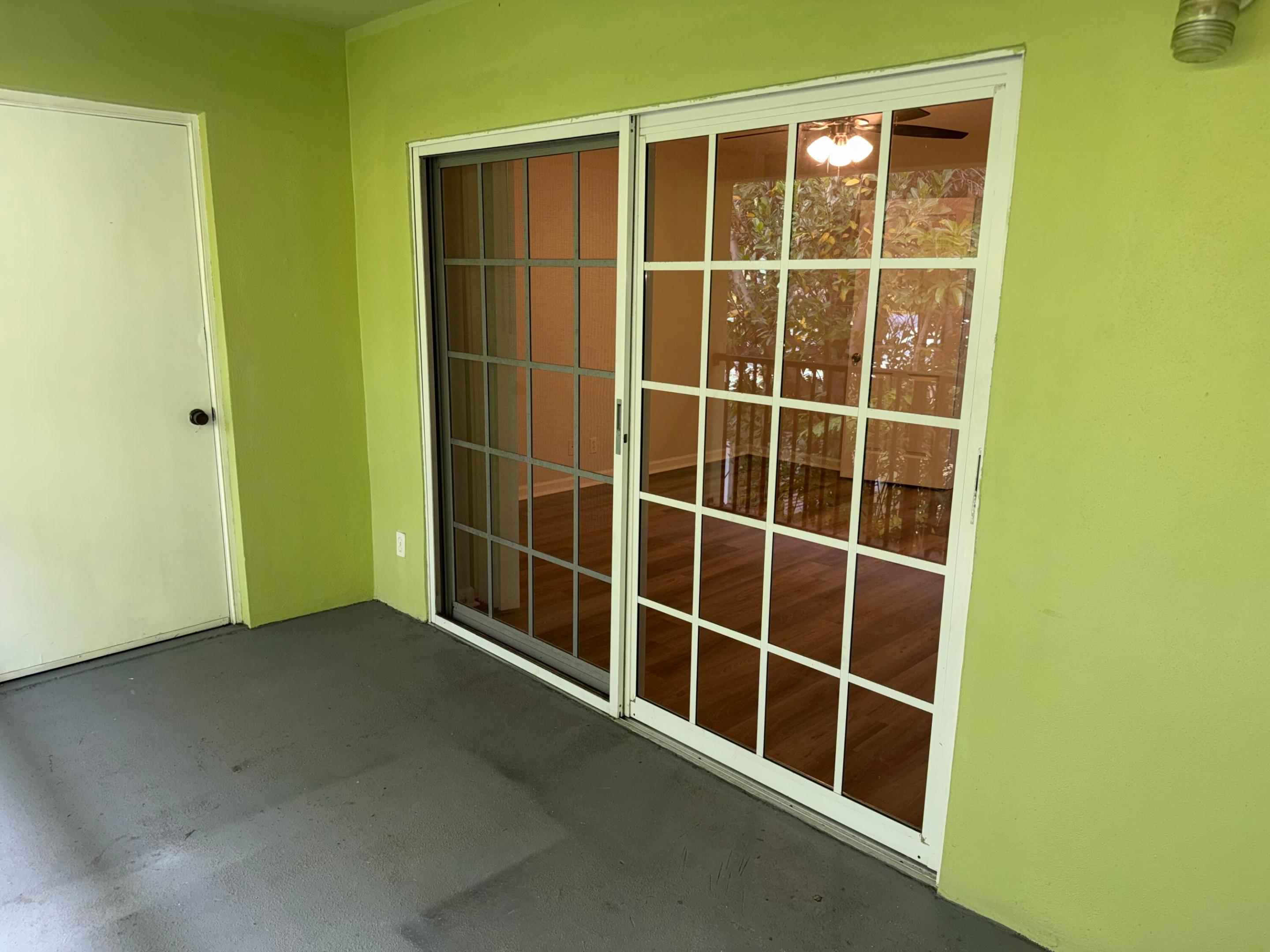 LAKE WORTH TOWN OF - Residential Lease