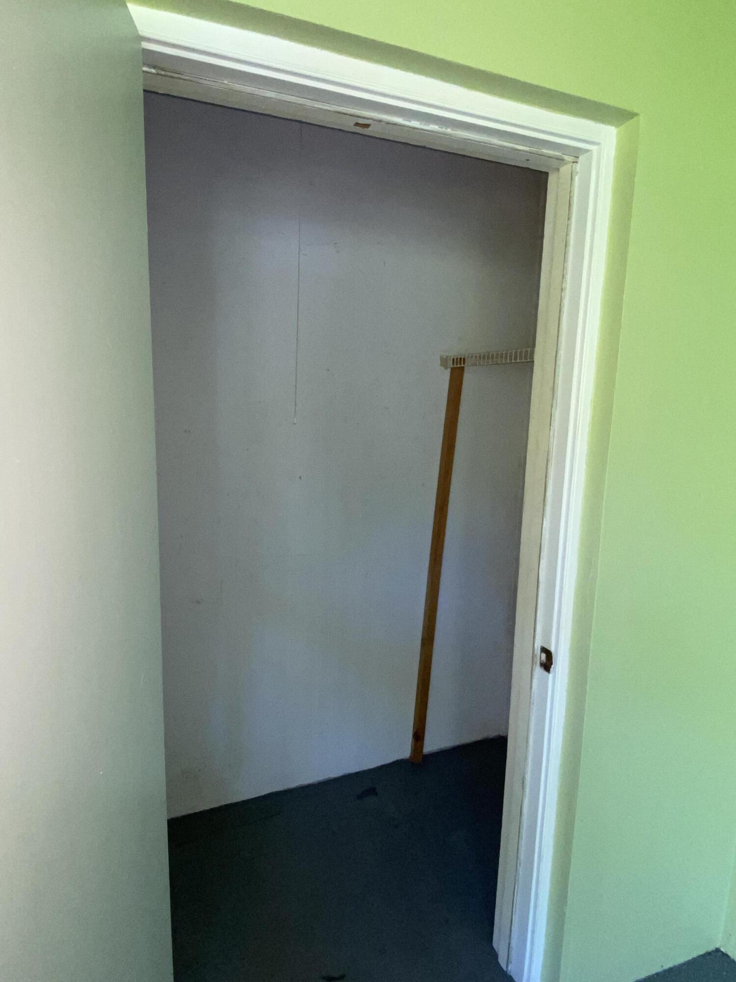 LAKE WORTH TOWN OF - Residential Lease