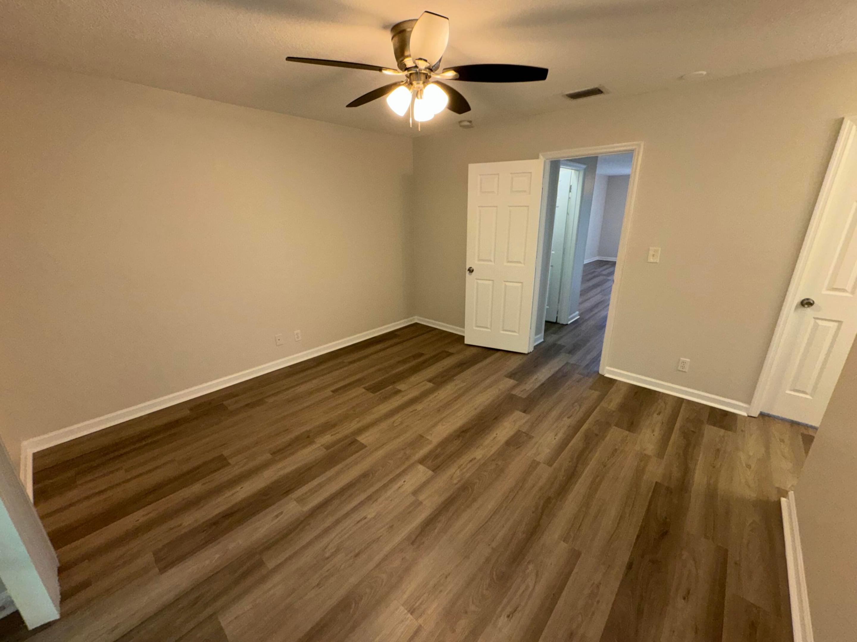 LAKE WORTH TOWN OF - Residential Lease