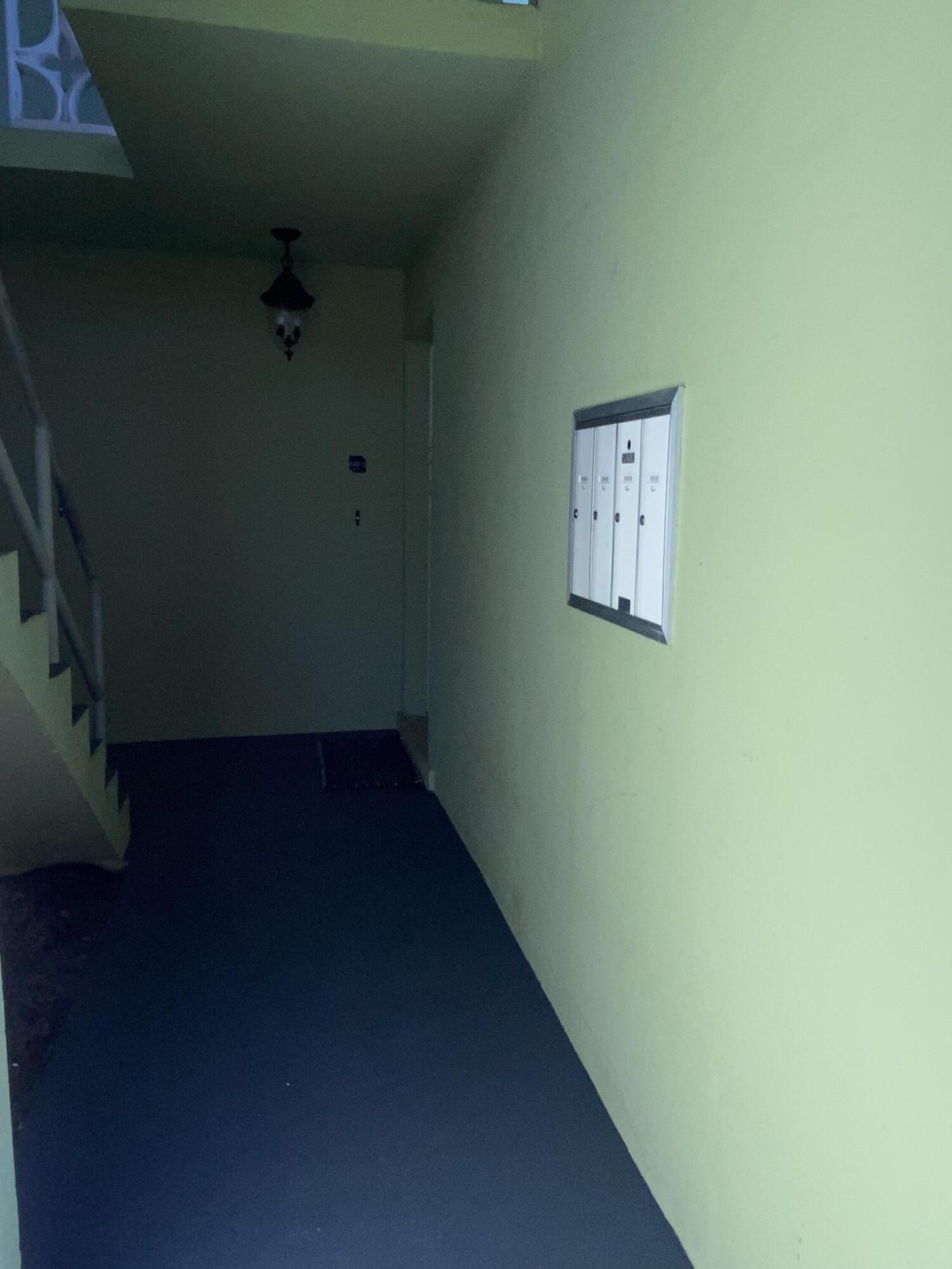 LAKE WORTH TOWN OF - Residential Lease