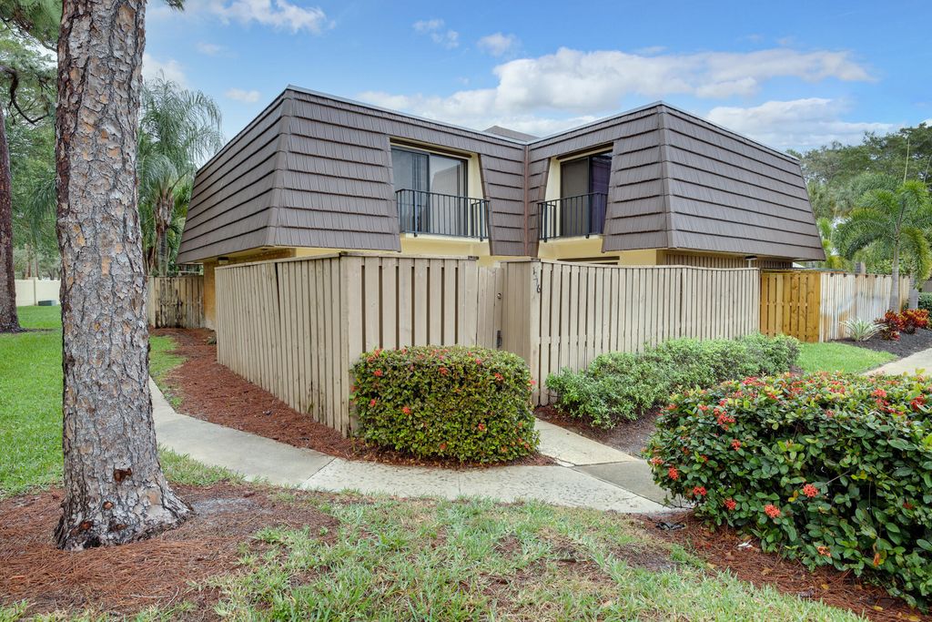 Photo of 1316 13th Court, Palm Beach Gardens, FL 33410 (MLS # R10785152)