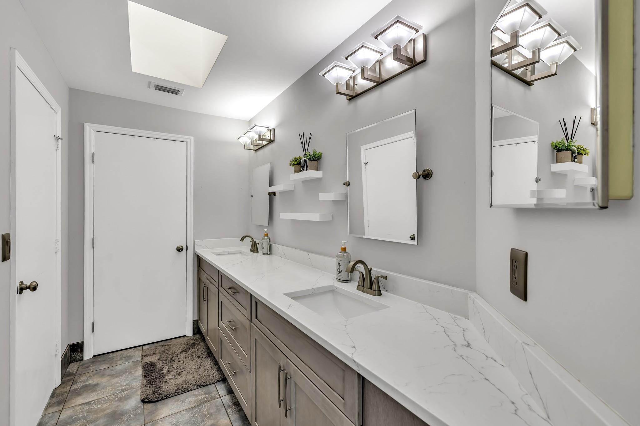 MEADOWS 300 1 - Residential