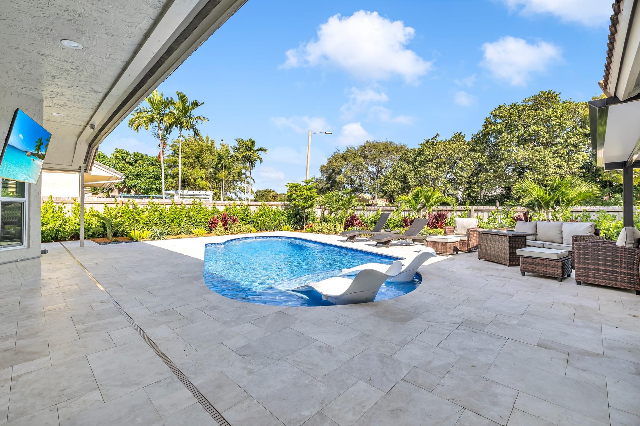 MEADOWS 300 1 - Residential