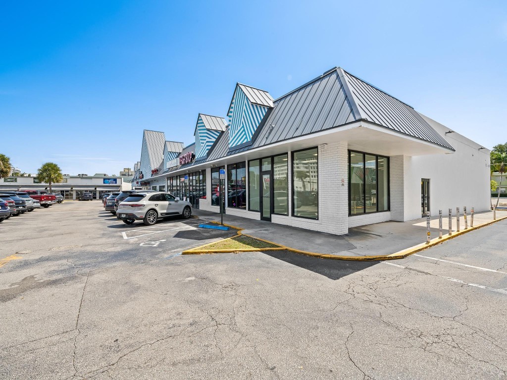 1930 E Sunrise Boulevard 9