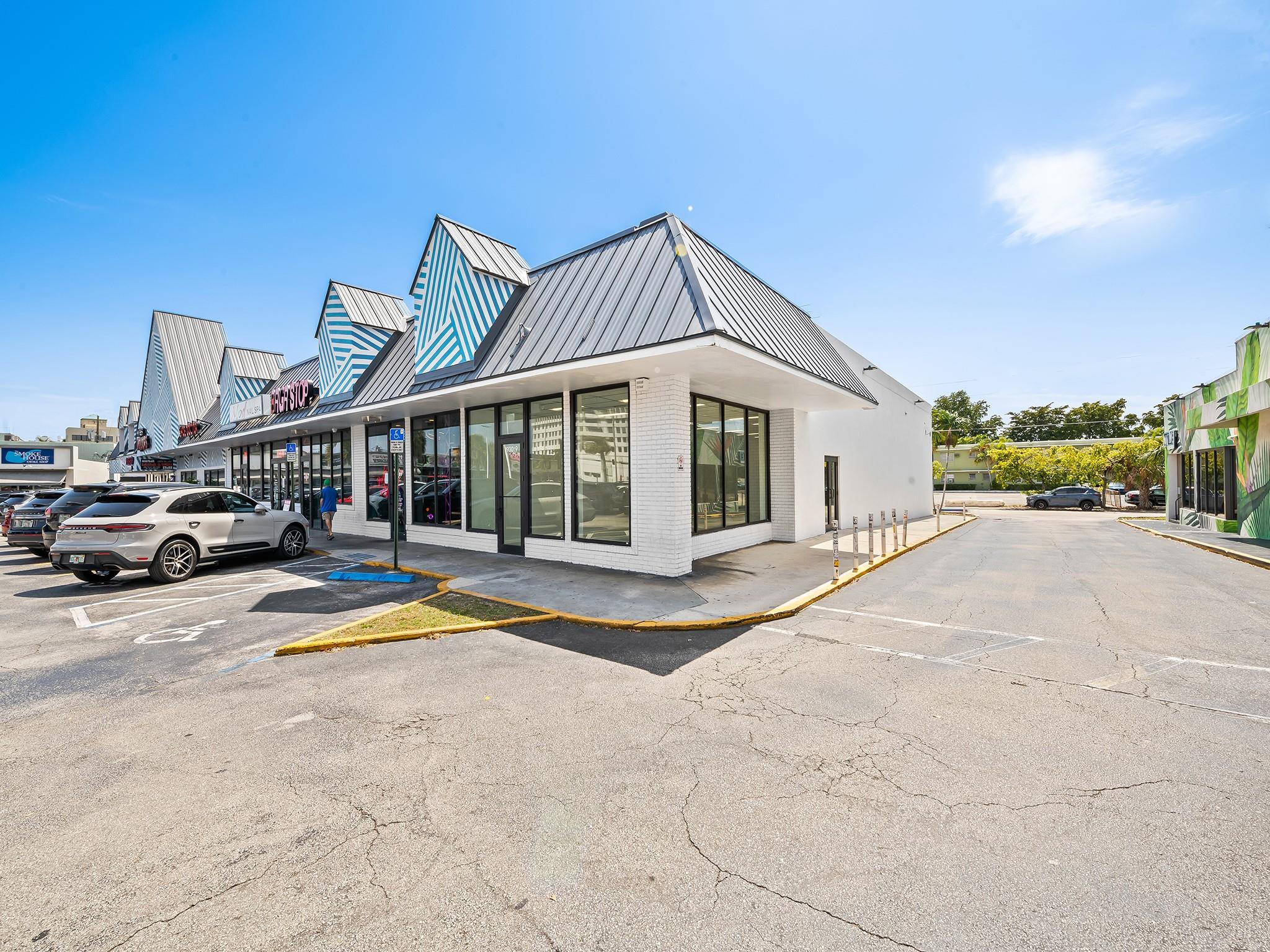 1930 E Sunrise Blvd 9